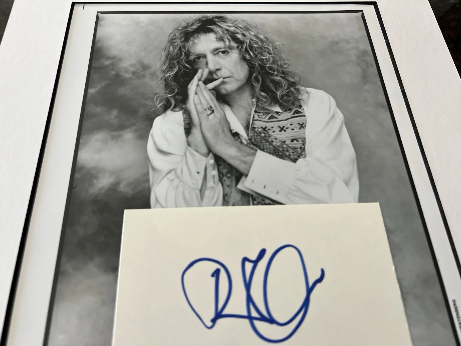 JSA LOA LED ZEPPELIN ROBERT PLANT AUTOGRAPHED SIGNED 3x5 CARD PLUS PHOTO, изображение 3