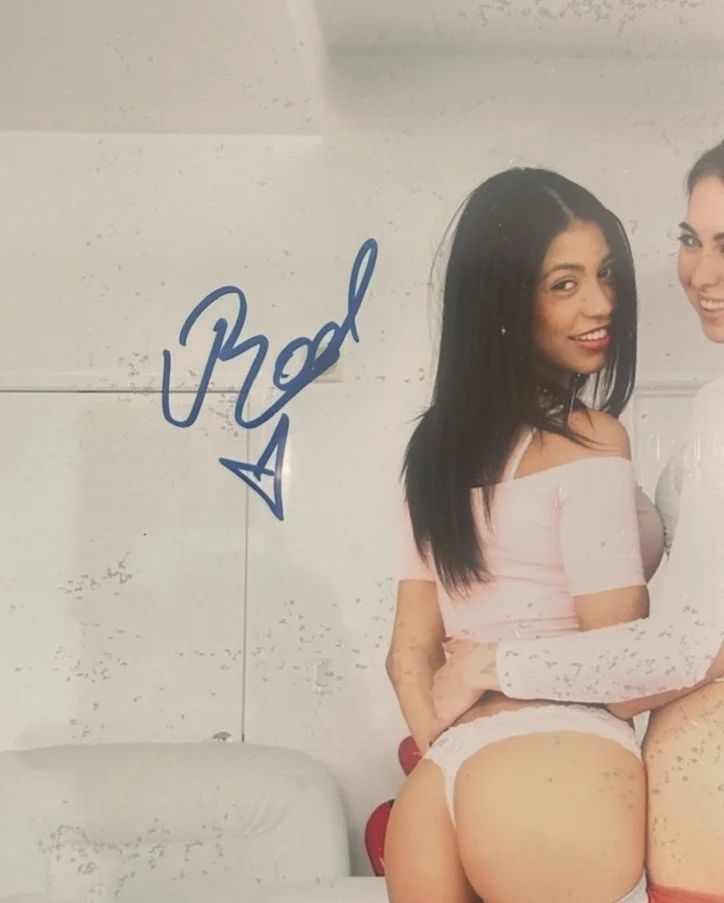 Veronica Rodriguez Riley Reid — Veronica Rodriguez Y Riley Reid Firmado 8 X 10 Licencia Reimpresión Desnudo, изображение 3
