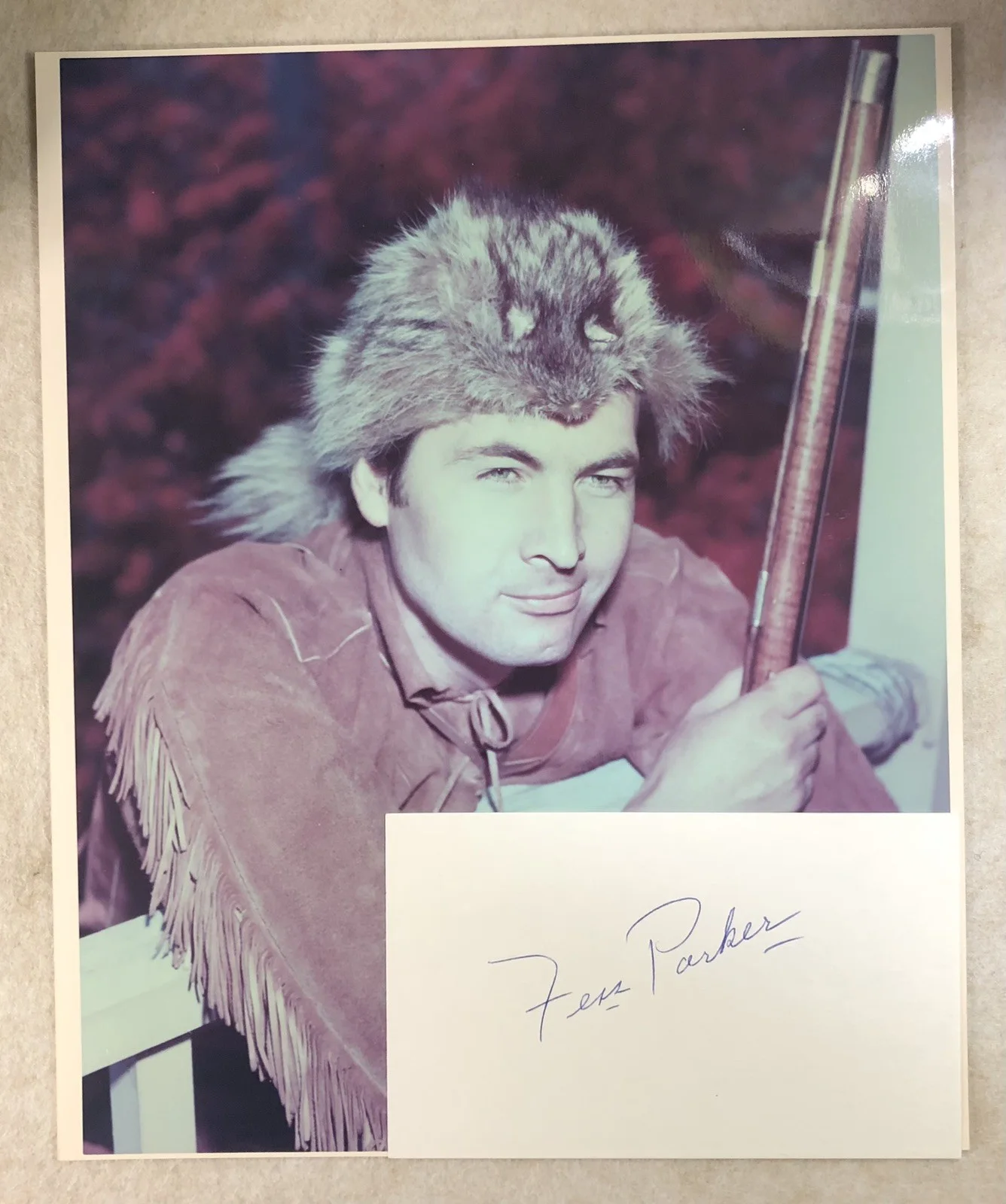 FESS PARKER — Vintage FESS PARKER Signed Autographed 3x5 Card With Photo Actor DANIEL BOONE