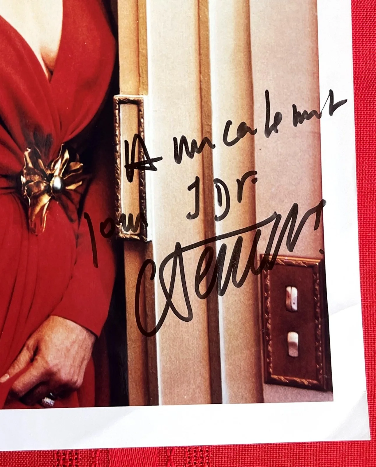 Catherine Deneuve — Catherine Deneuve - 'The Hunger' ' Belle de Jour' - Autographed Color Photo, изображение 2