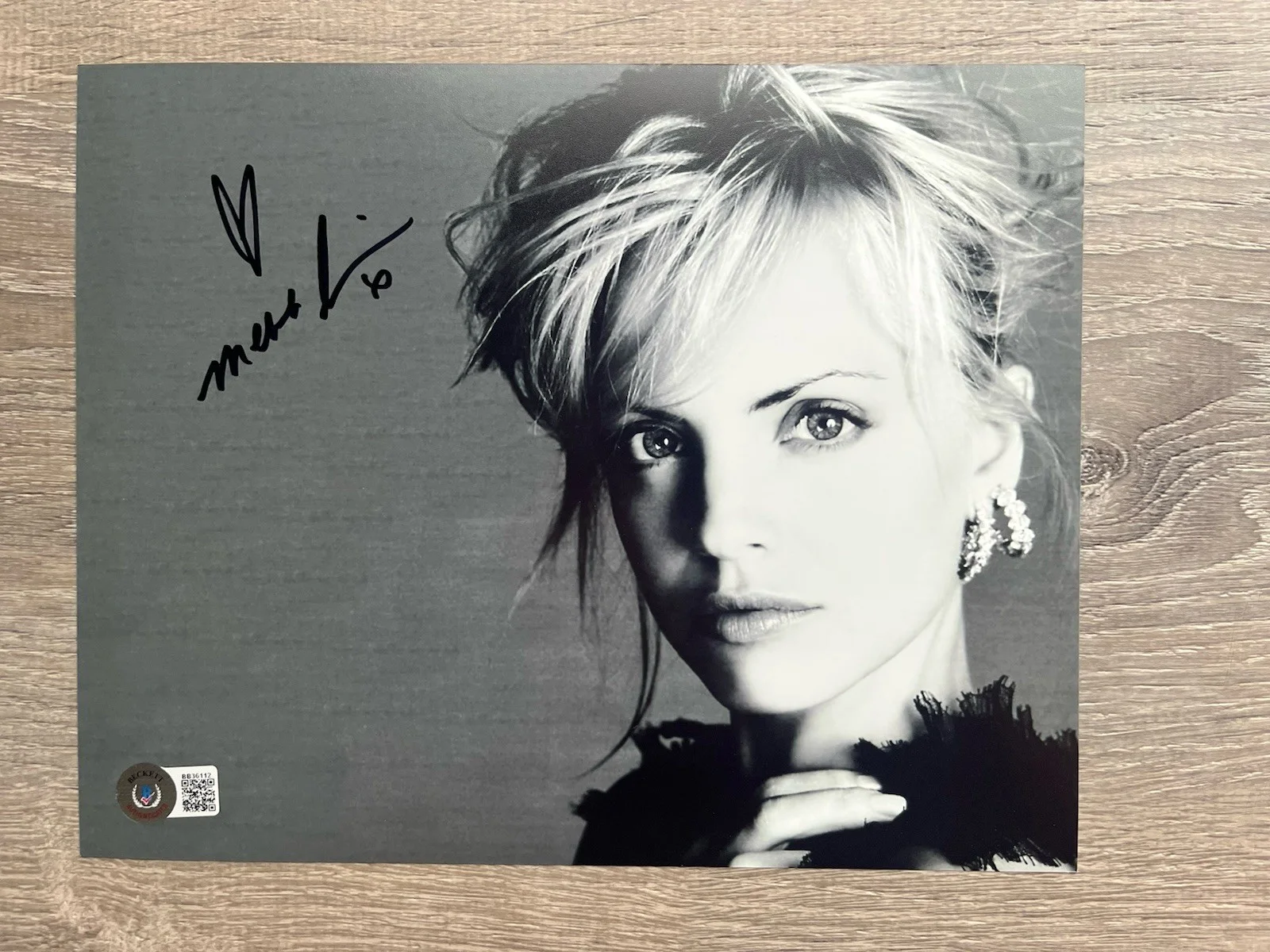 Mena Suvari — Mena Suvari Signed 8x10 Photo Beckett COA American Pie, изображение 2