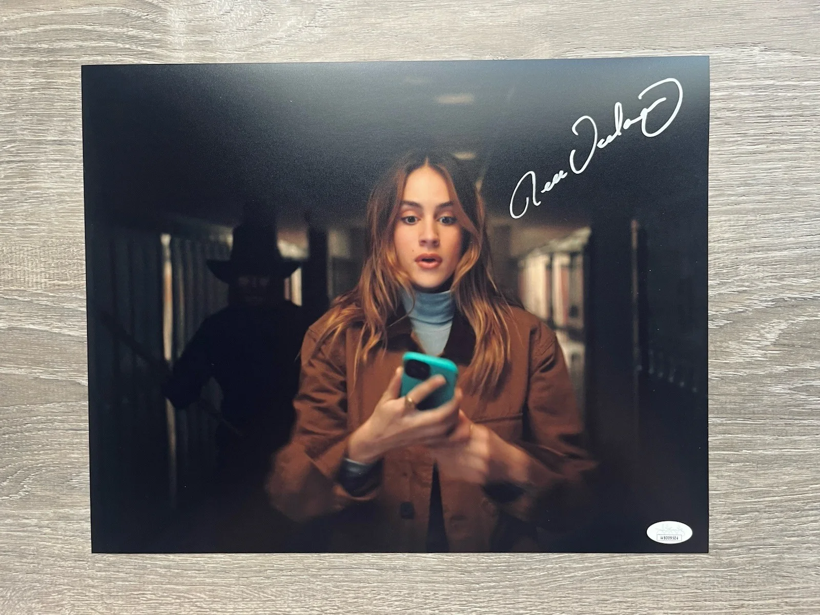 Nell Verlaque — Nell Verlaque Signed Thanksgiving 11x14 Photo JSA COA Horrror Autograph, image 2