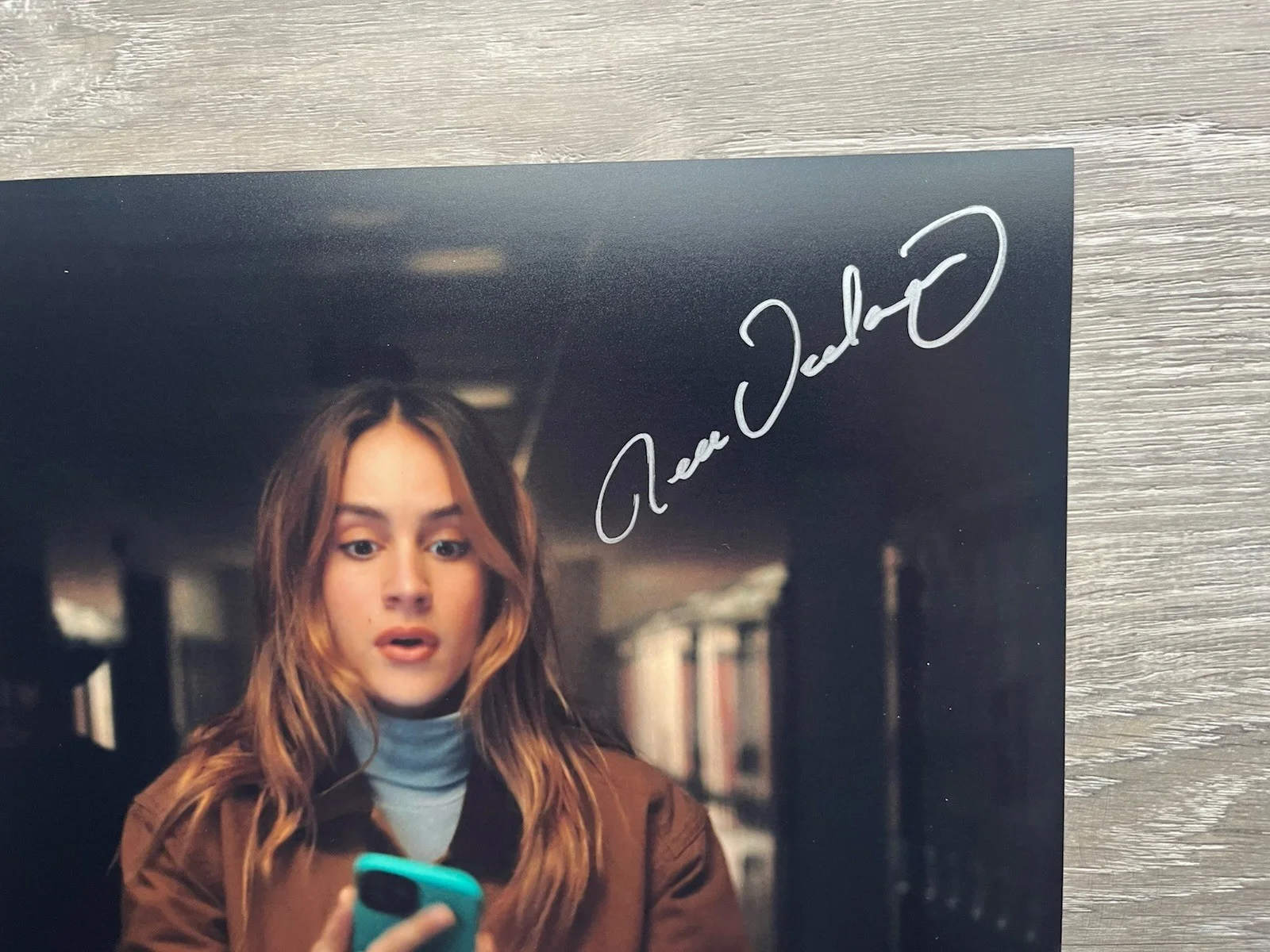 Nell Verlaque — Nell Verlaque Signed Thanksgiving 11x14 Photo JSA COA Horrror Autograph, image 3