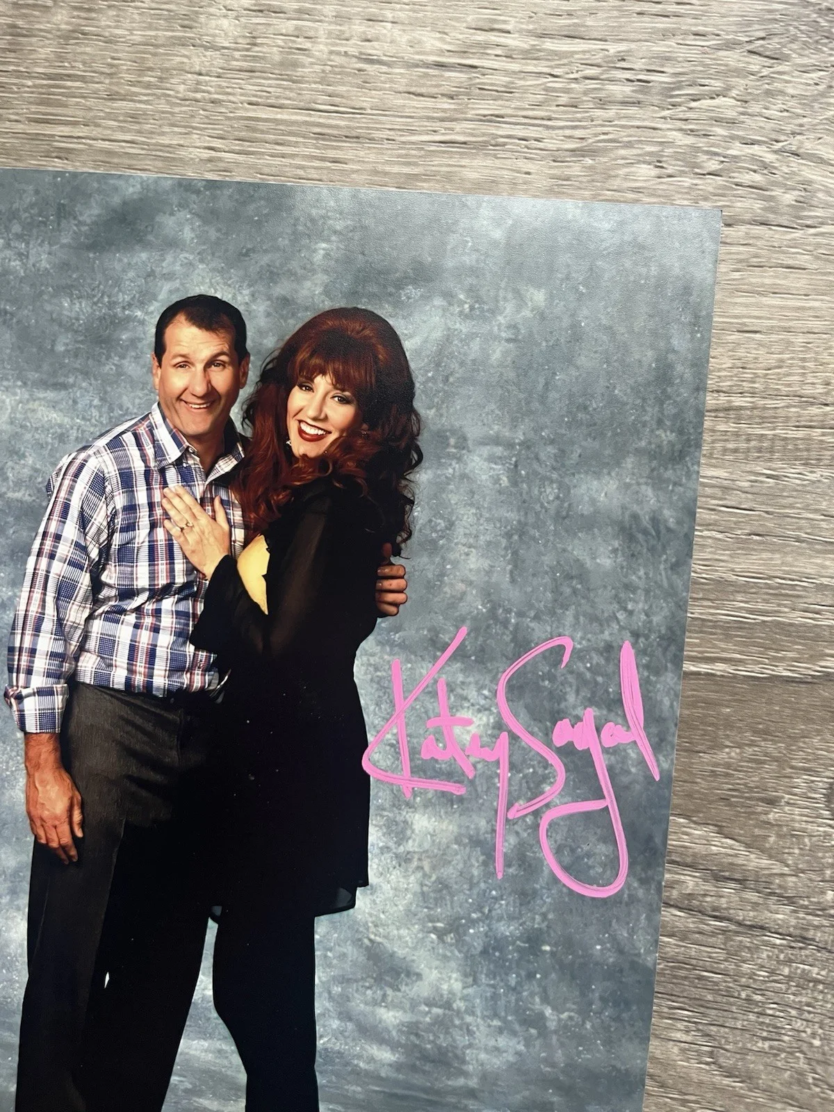 Katey Sagal — Katey Sagal Signed Peg Bundy 8x10 Photo JSA COA Married With Children, изображение 3