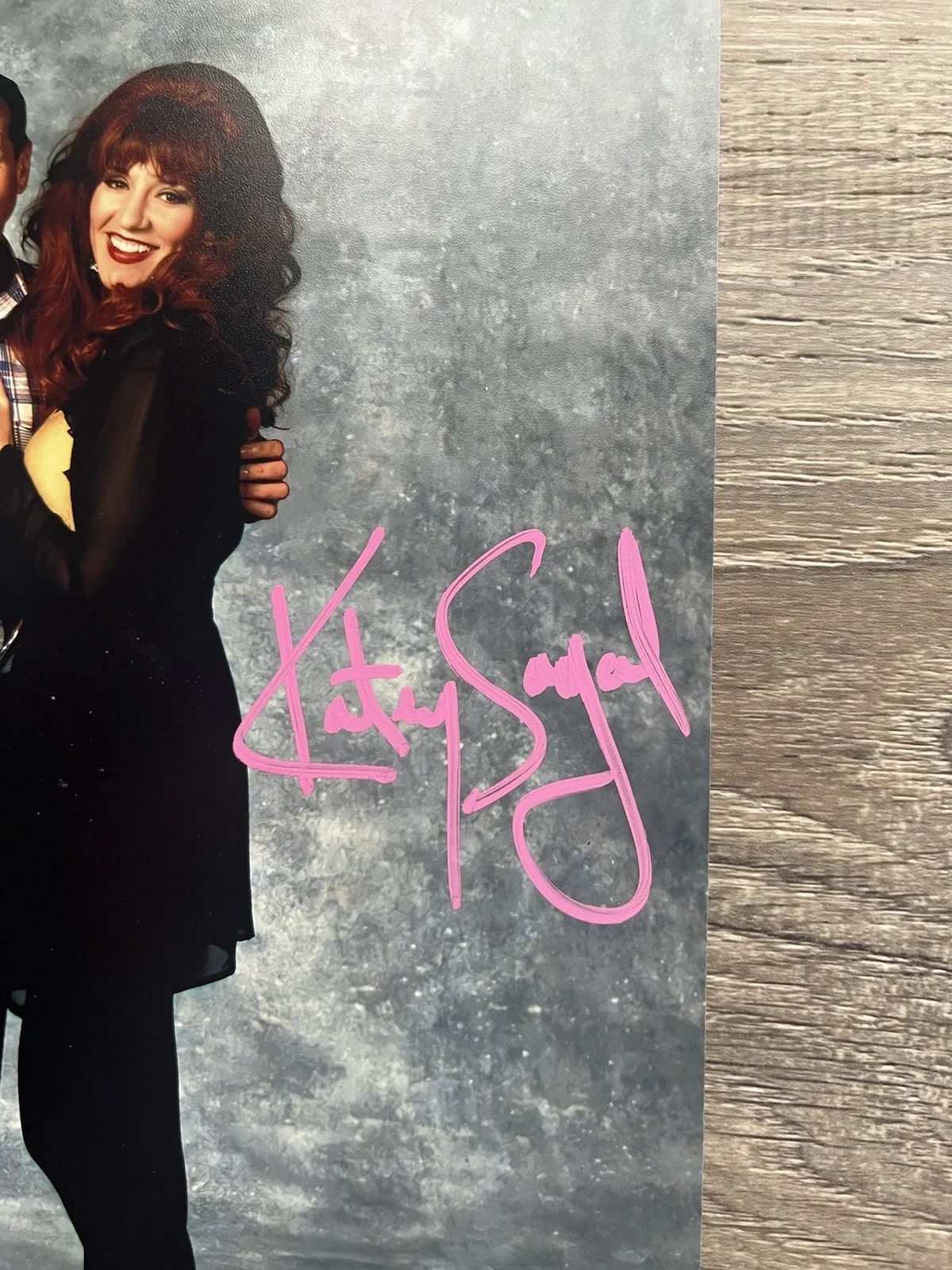 Katey Sagal — Katey Sagal Signed Peg Bundy 8x10 Photo JSA COA Married With Children, изображение 4