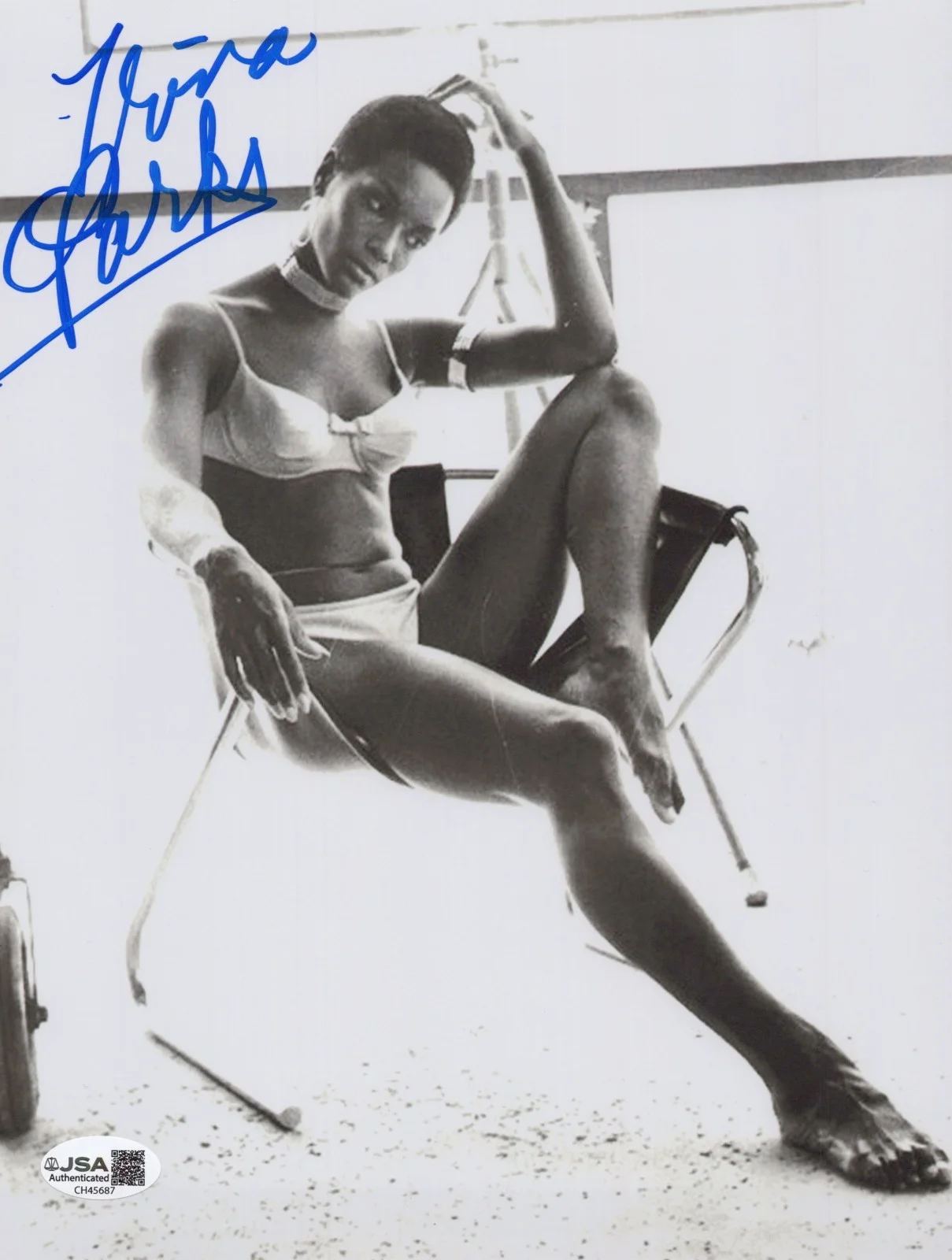 Trina Parks — TRINA PARKS Signed DIAMONDS ARE FOREVER 8x10 Photo BOND 007 Autograph JSA COA