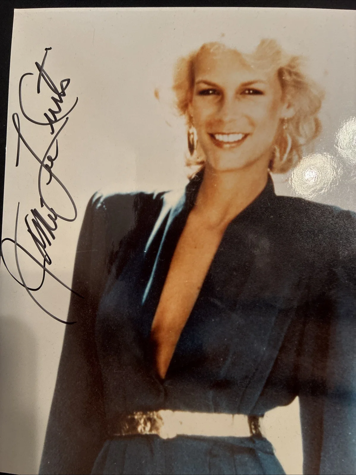 Jamie Lee Curtis — Jamie Lee Curtis Signed Autograph Signature 8x10 Color Glossy Photograph, изображение 3