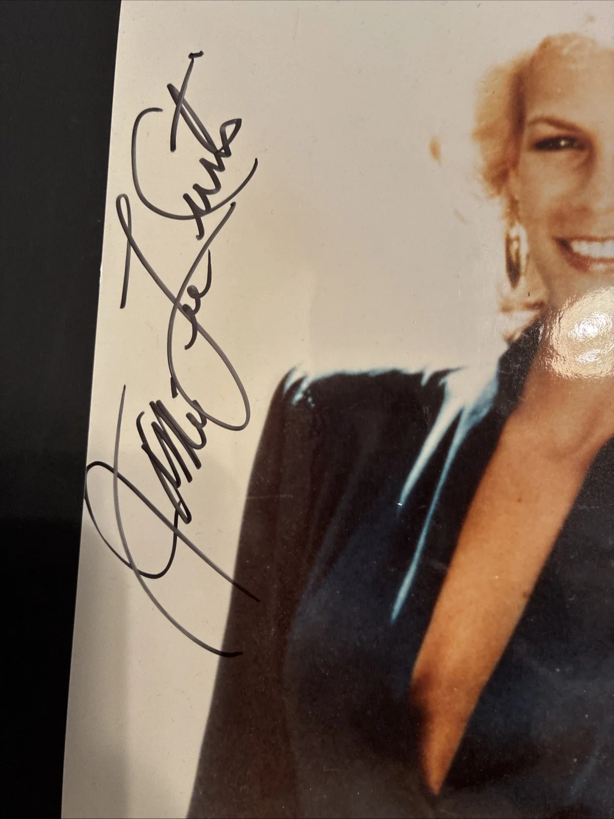 Jamie Lee Curtis — Jamie Lee Curtis Signed Autograph Signature 8x10 Color Glossy Photograph, изображение 4