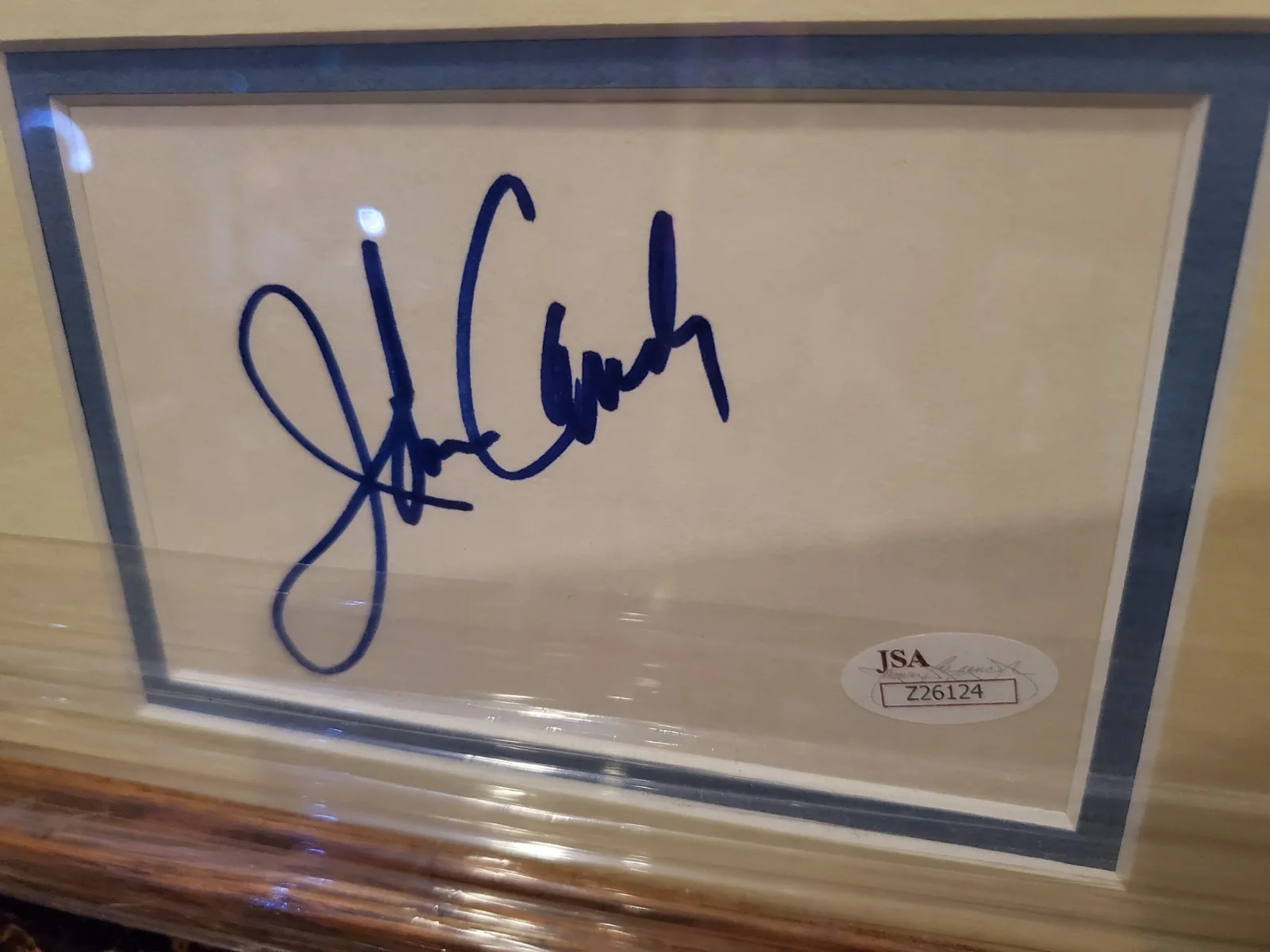 John Candy — JOHN CANDY SIGNED DISPLAY JSA CERT+ L.O.A UNCLE BUCK AUTO SIGNATURE BAS JSA RARE, image 3