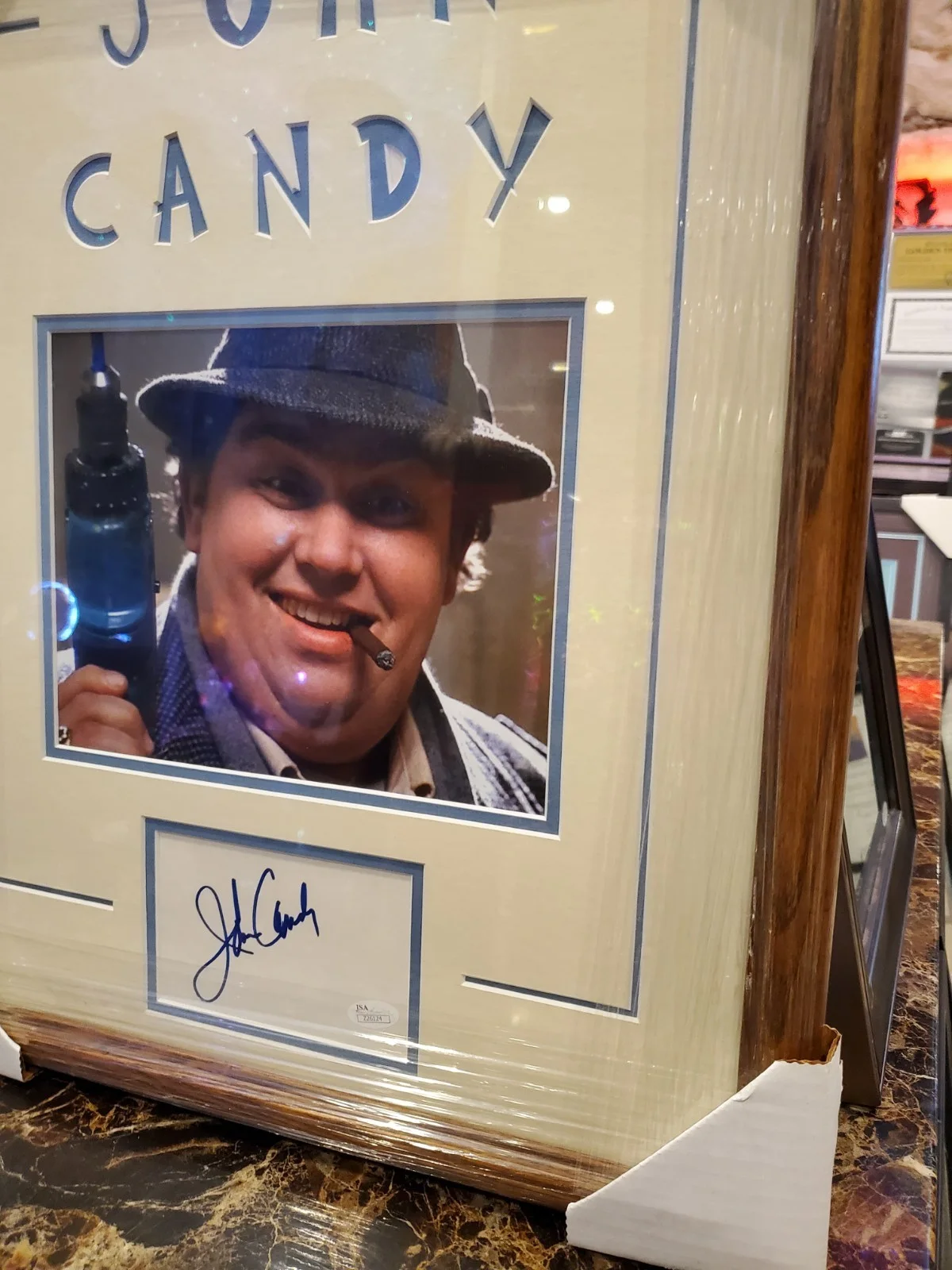 John Candy — JOHN CANDY SIGNED DISPLAY JSA CERT+ L.O.A UNCLE BUCK AUTO SIGNATURE BAS JSA RARE, image 4