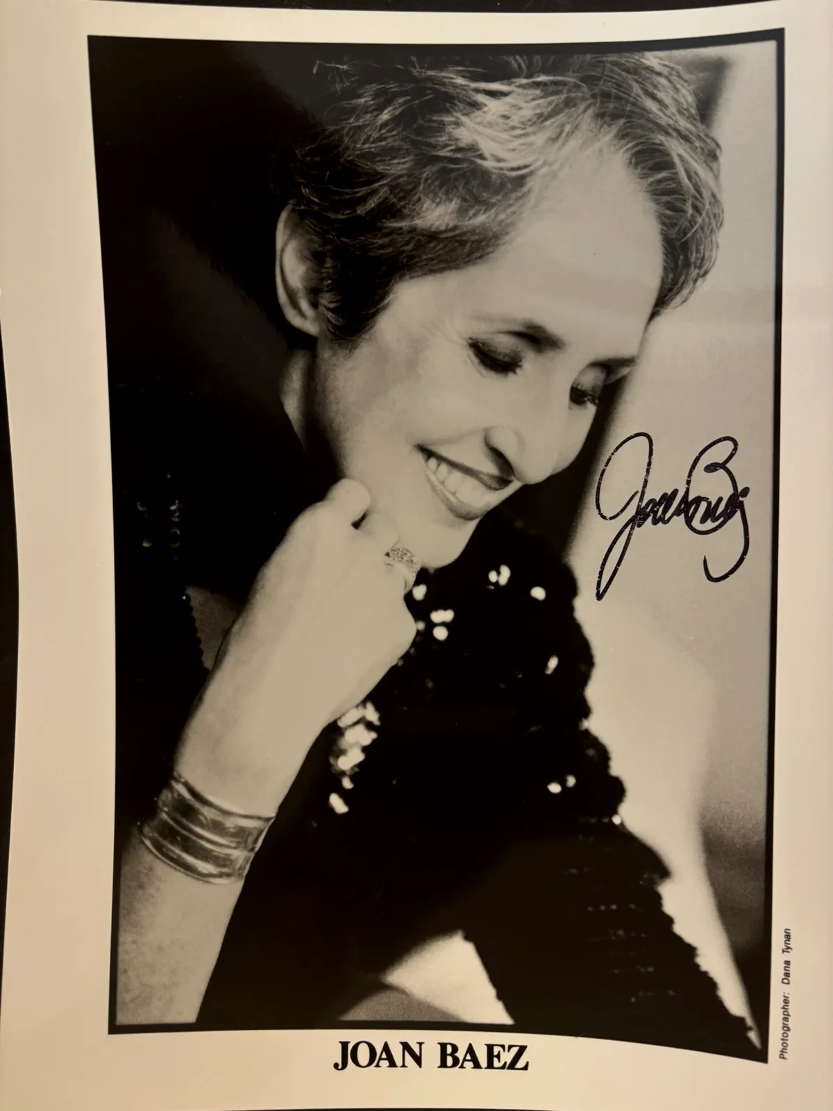 JOAN BAEZ SIGNED PHOTO-FOLK MUSIC ICON -"DIAMONDS AND RUST"-ACTIVIST, изображение 3