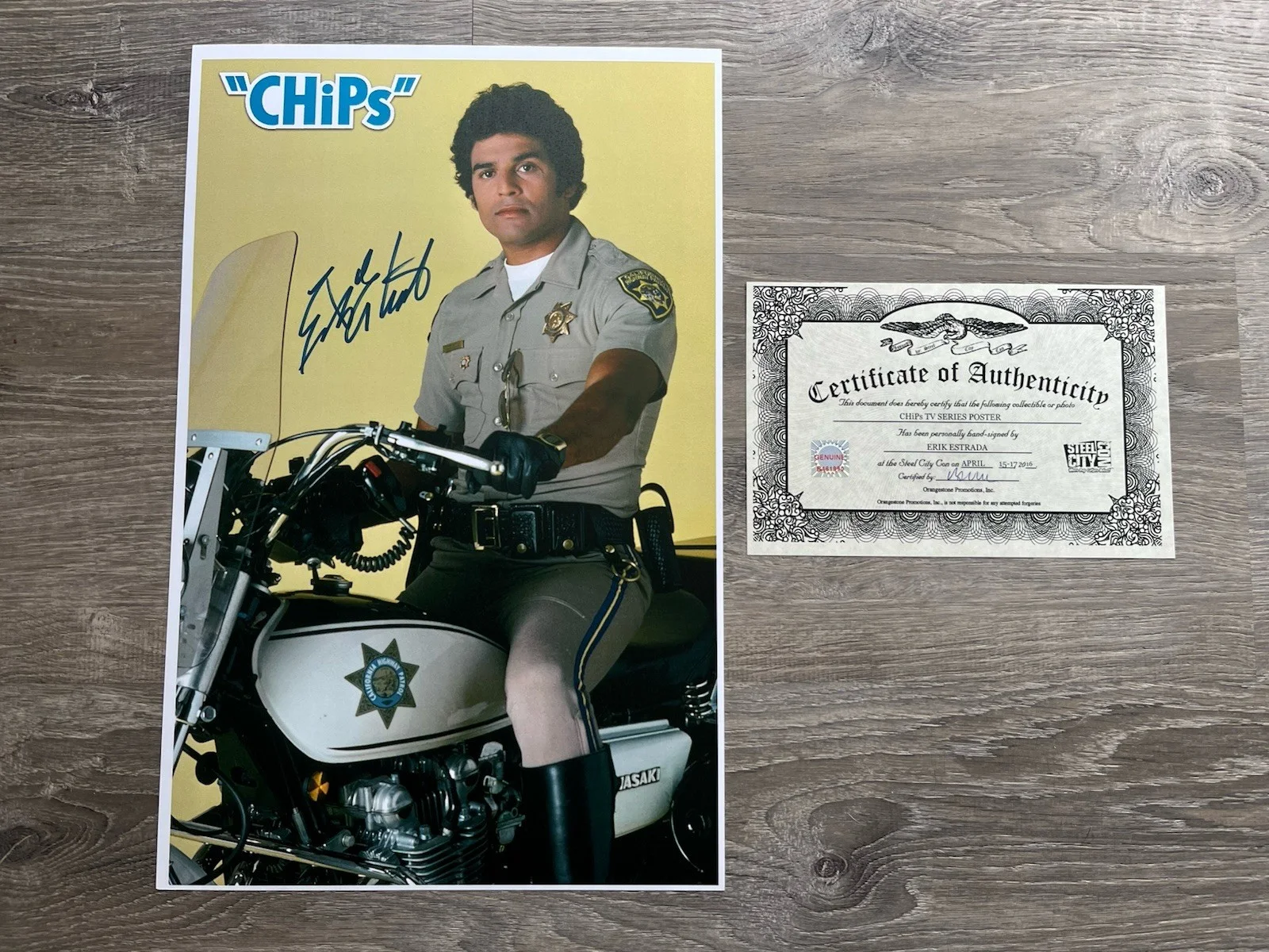 Erik Estrada — Erik Estrada Signed Ponch 11x17 Photo Steel City Con COA Chips