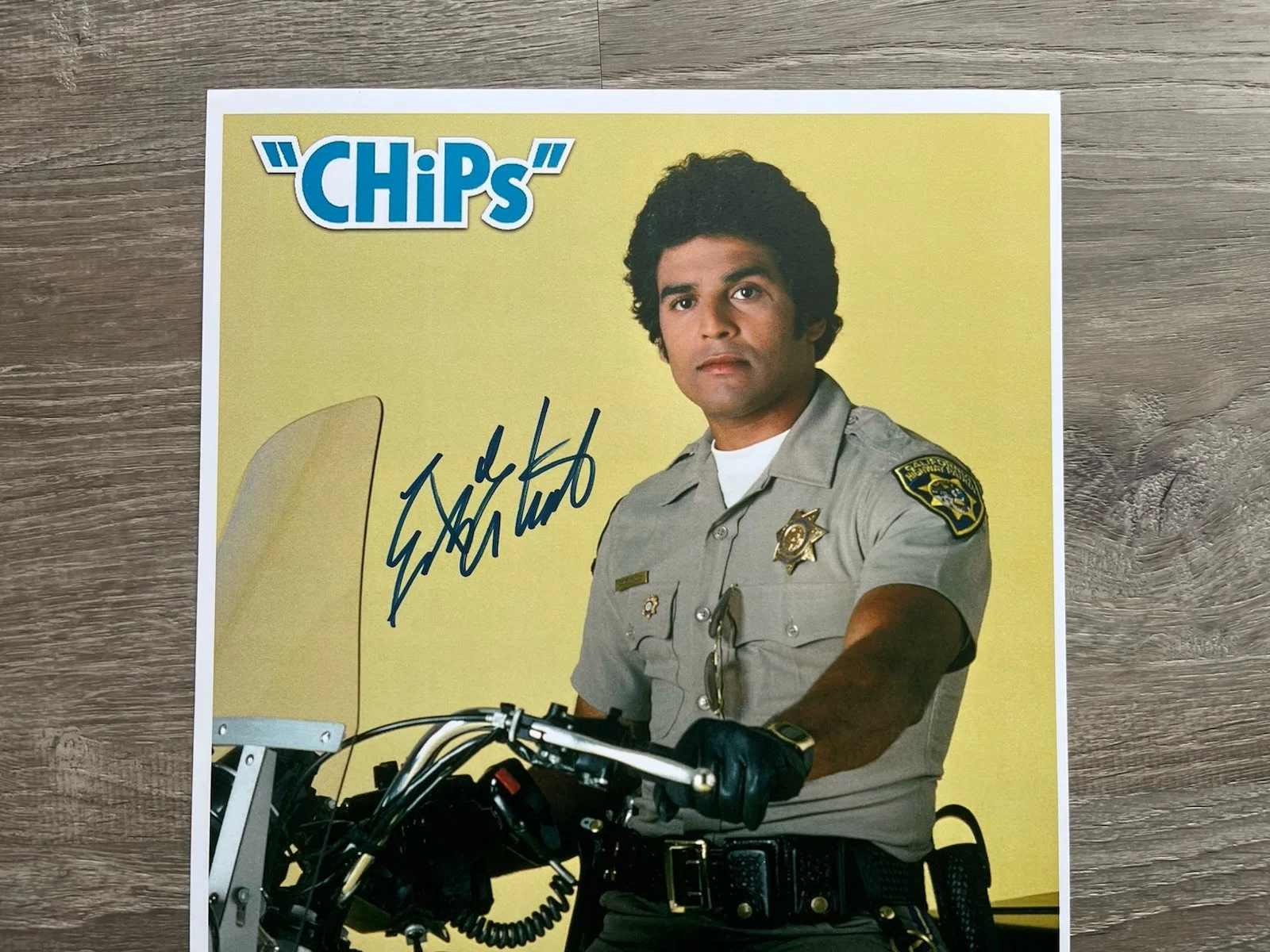 Erik Estrada — Erik Estrada Signed Ponch 11x17 Photo Steel City Con COA Chips, изображение 3