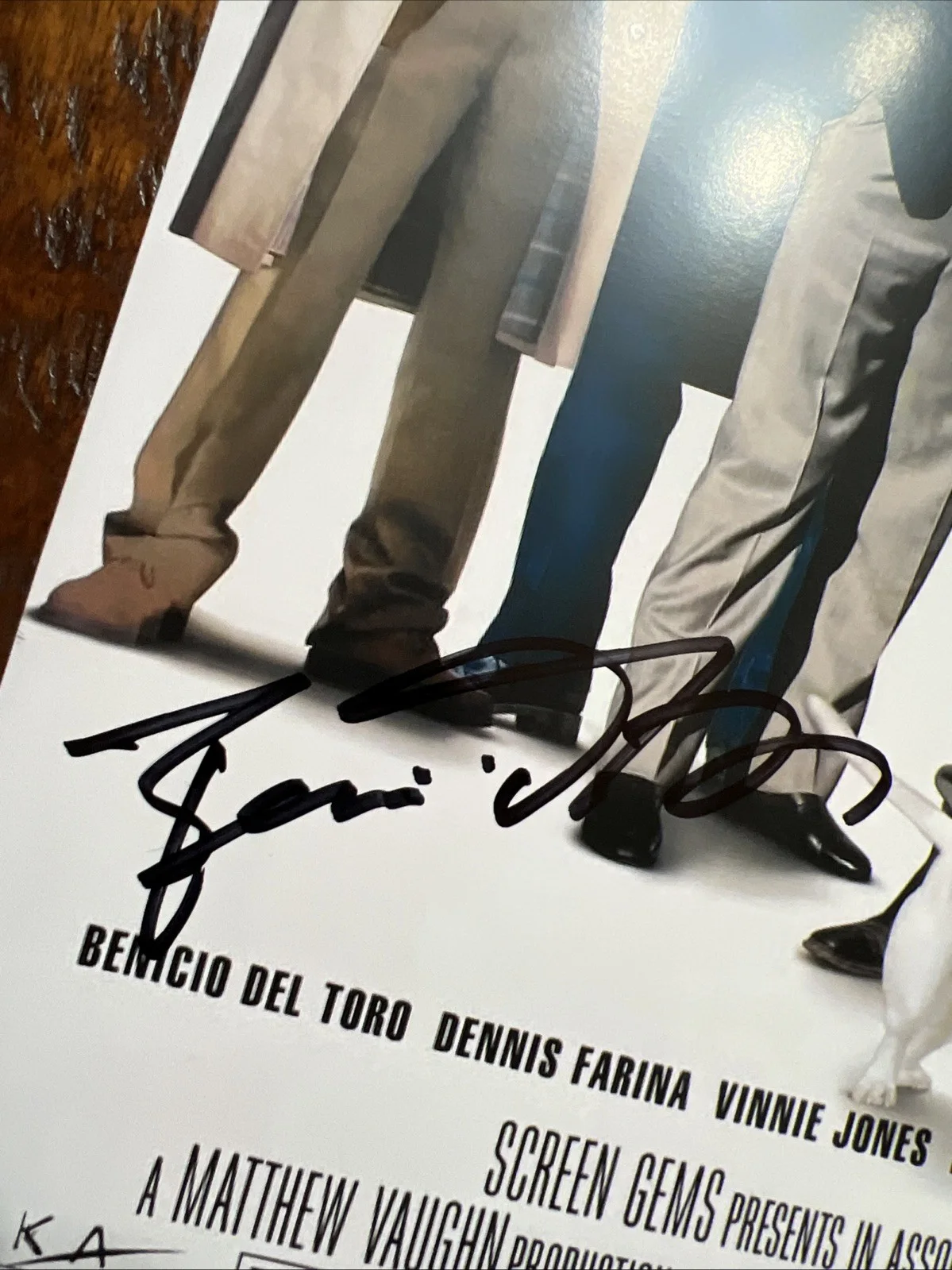 Benicio Del Toro — Benicio Del Toro Signed 12x18 Snatch Movie Poster JSA Coa Autographed, image 2