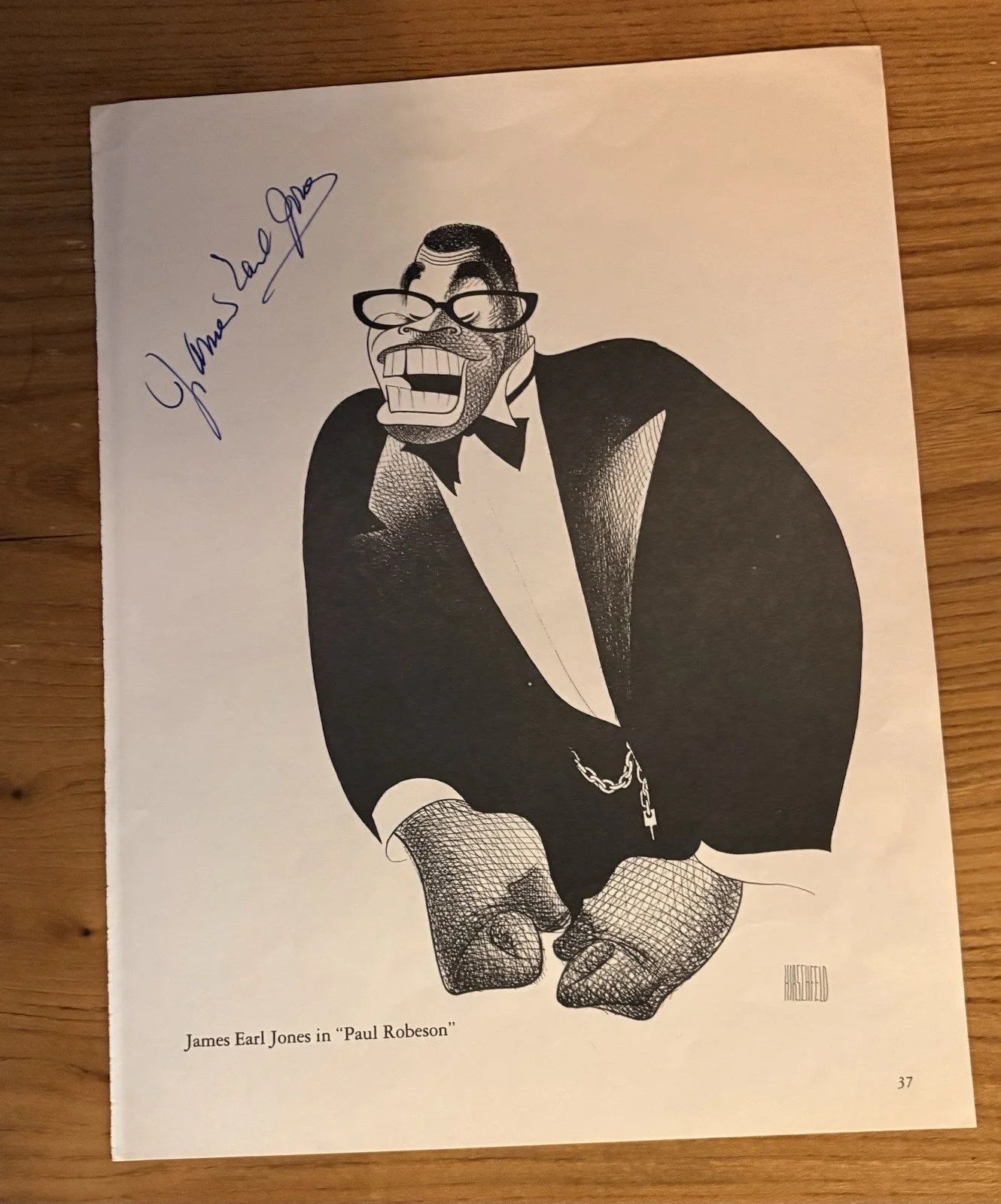 James Earl Jones Signed 8.5x11 Page of a Hirschfeld Print W/COA, изображение 2