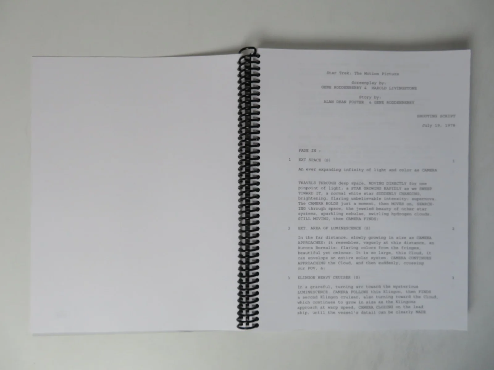 William Shatner — William Shatner STAR TREK Signed Autograph Auto Script Screenplay JSA, image 4