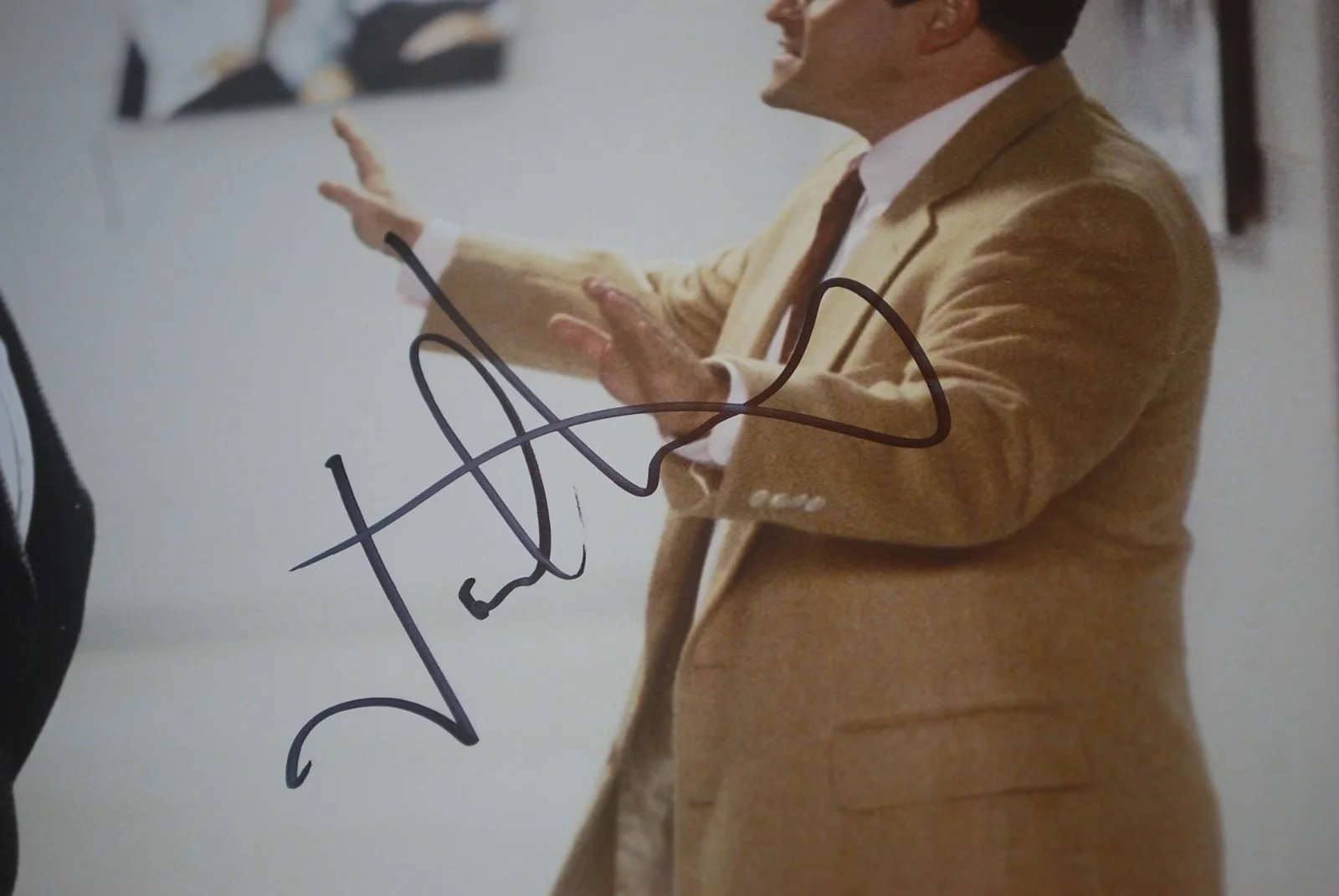 GEORGE WENDT — GEORGE WENDT JASON ALEXANDER Signed CHEERS 8X10 Photo Beckett COA BH85318, изображение 2