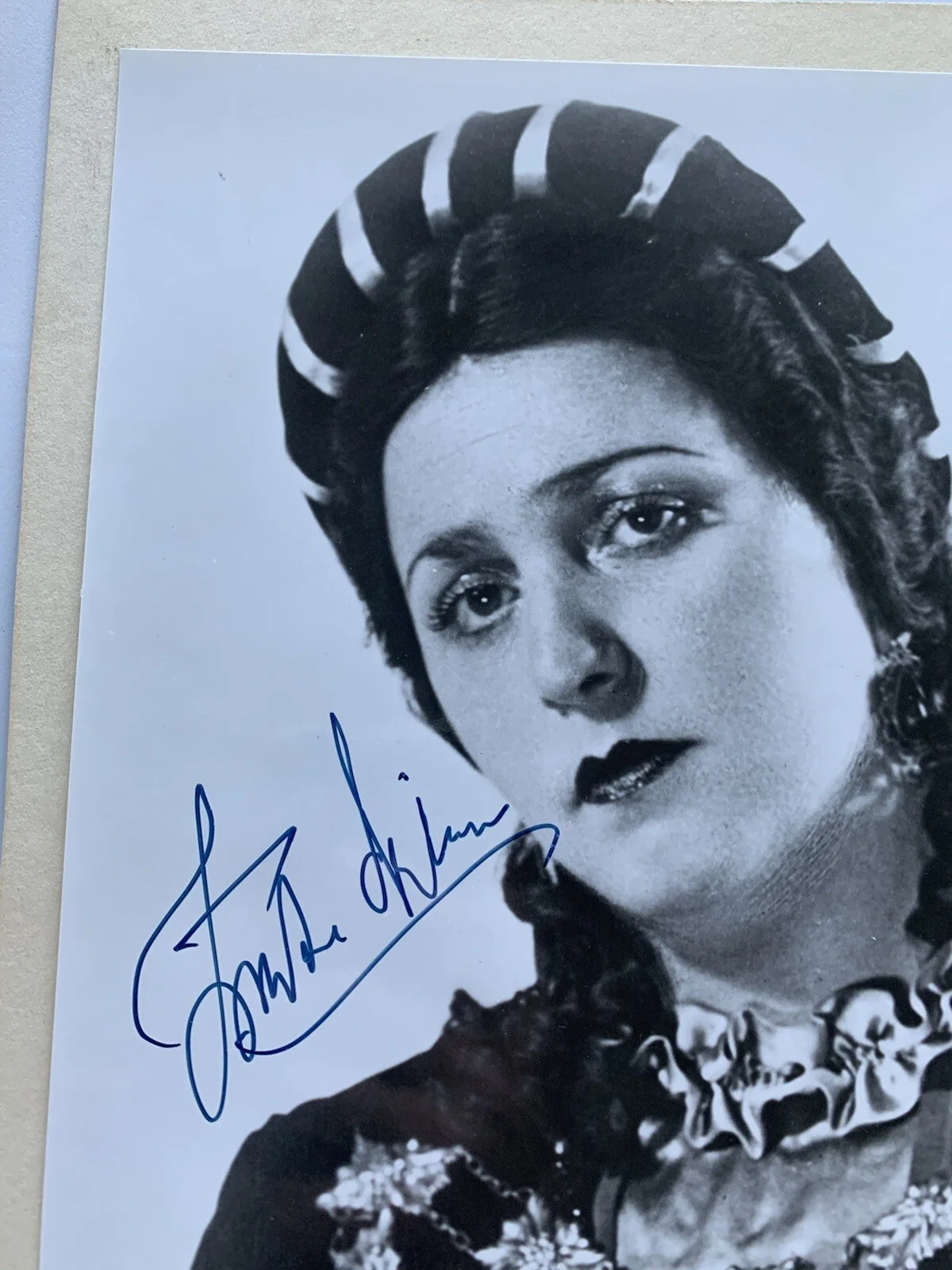 The Metropolitan Opera Zinka Milanov Opera Soprano Signed B&W Photograph, изображение 5