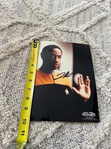 Tim Russ — Star Trek: Voyager Tim Russ Signed Authentic Autograph Photo Size 8" x 10", image 2