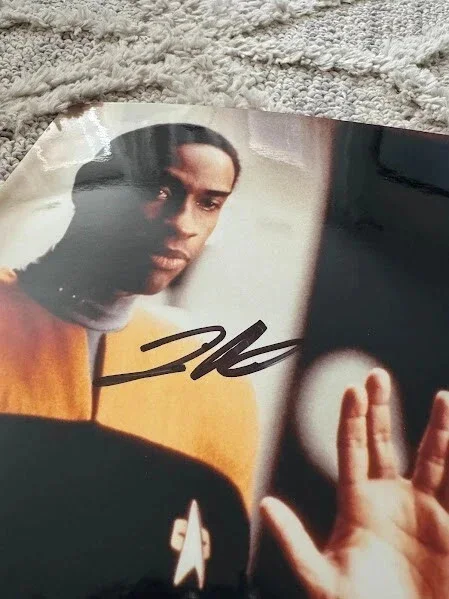 Tim Russ — Star Trek: Voyager Tim Russ Signed Authentic Autograph Photo Size 8" x 10", image 4