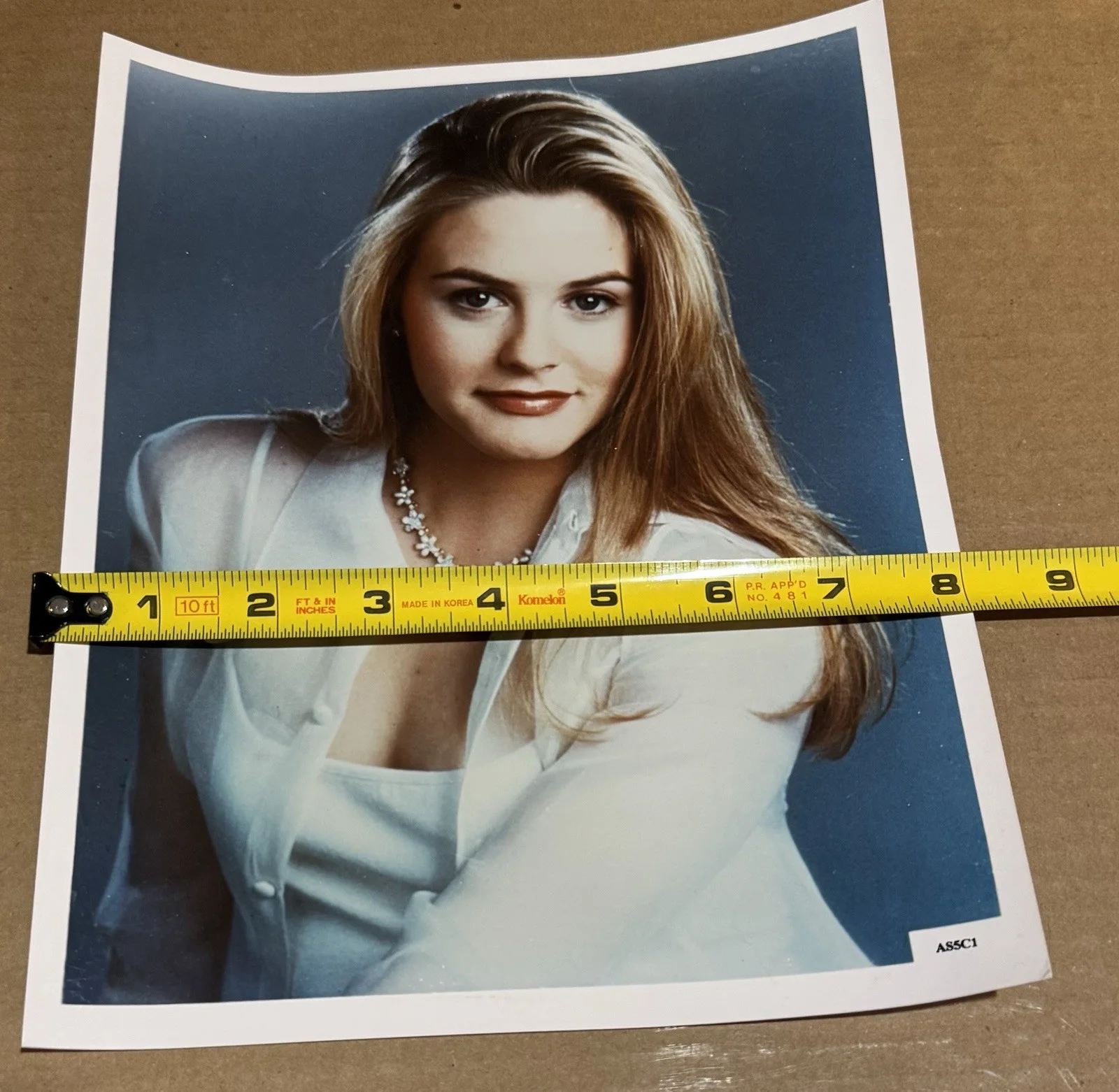 Alicia Silverstone Celebrity 8x10 Promitional Photograph, image 4