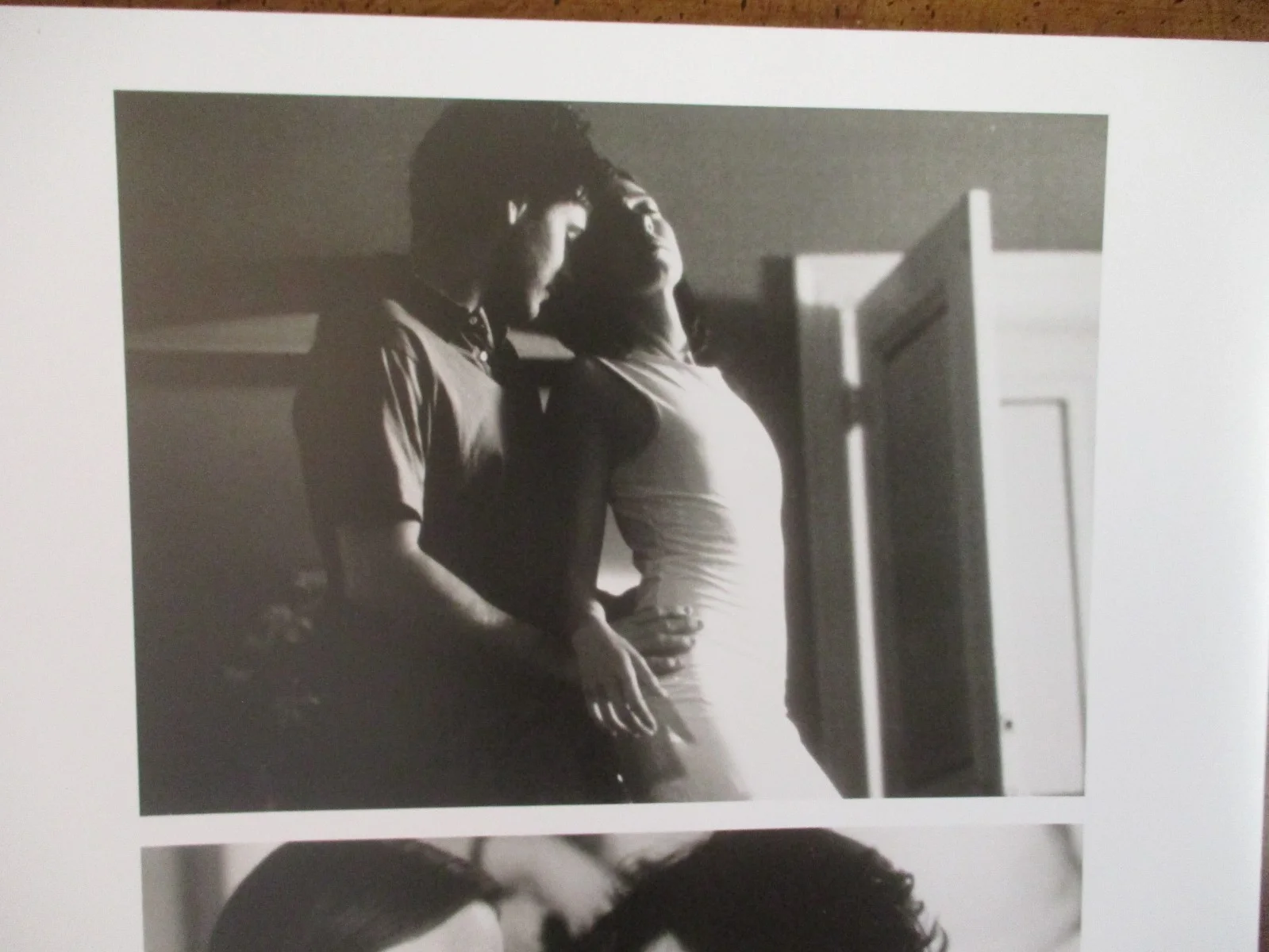 Molly Parker/Carla Gugino/Peter Sarsgaard(CENTER OF THE WORLD)2001 8x10 BW Photo, изображение 2