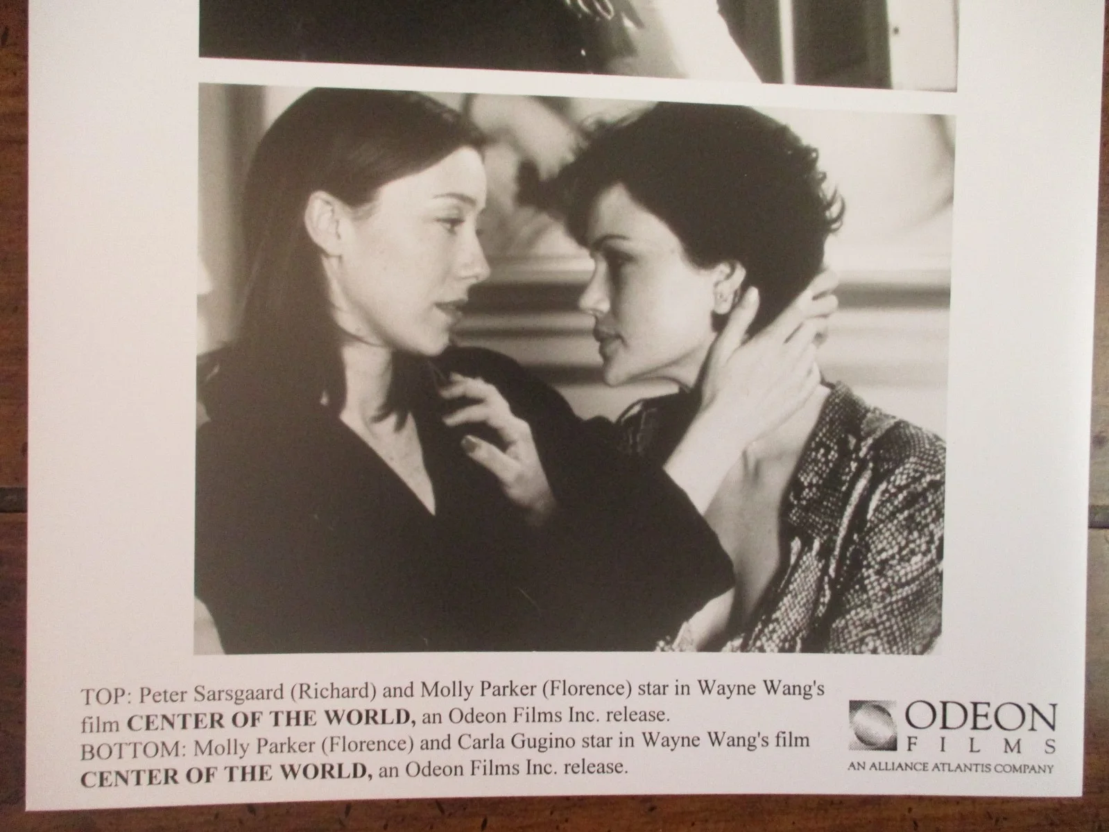 Molly Parker/Carla Gugino/Peter Sarsgaard(CENTER OF THE WORLD)2001 8x10 BW Photo, изображение 3