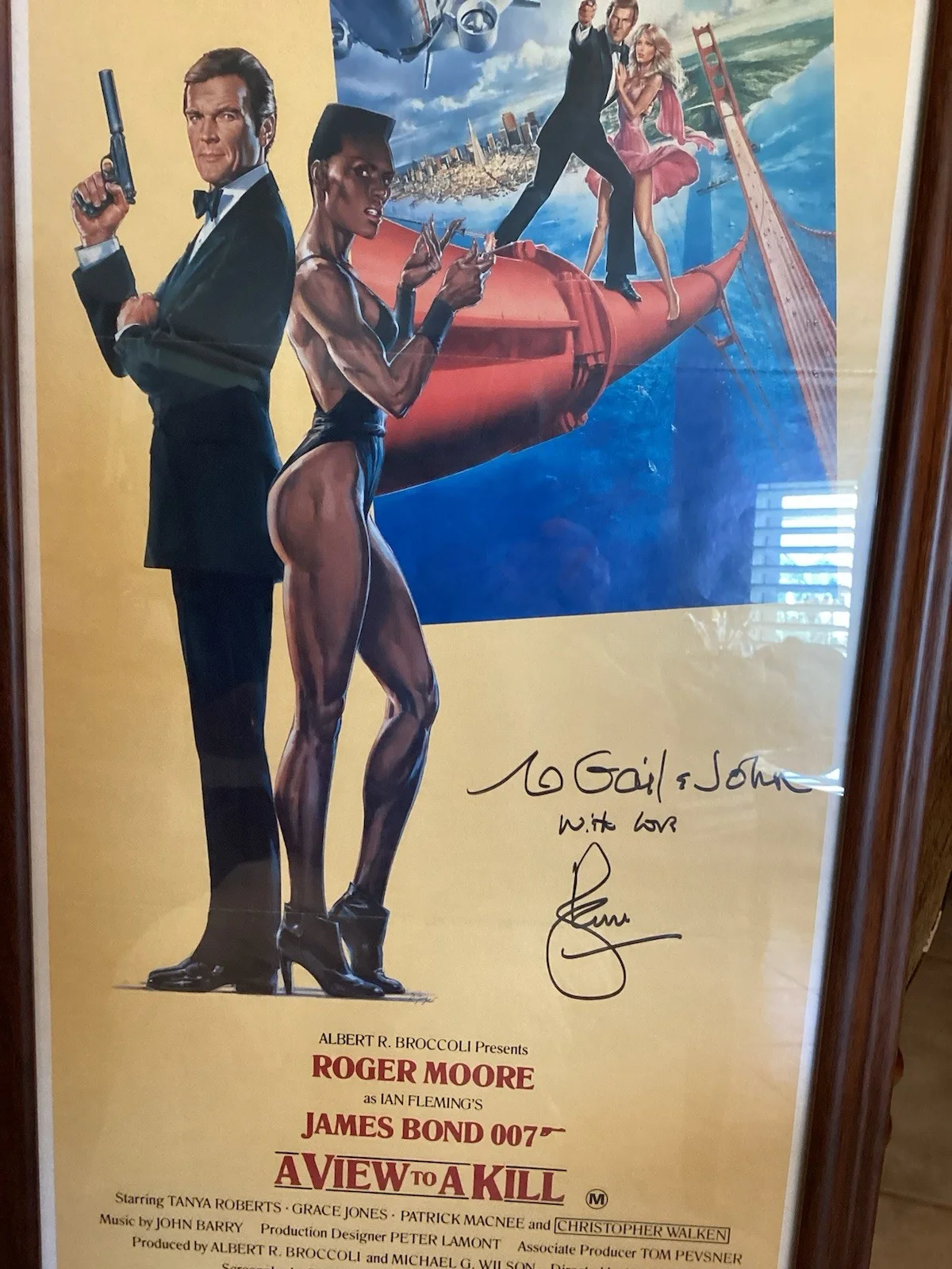 Roger Moore — James Bond A View To A Kill Insert Autographed By Roger Moore Framed!, image 4