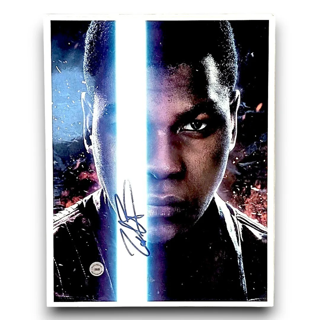 John Boyega — JOHN BOYEGA SIGNED 8X10 STAR WARS FINN PHOTO AUTOGRAPH