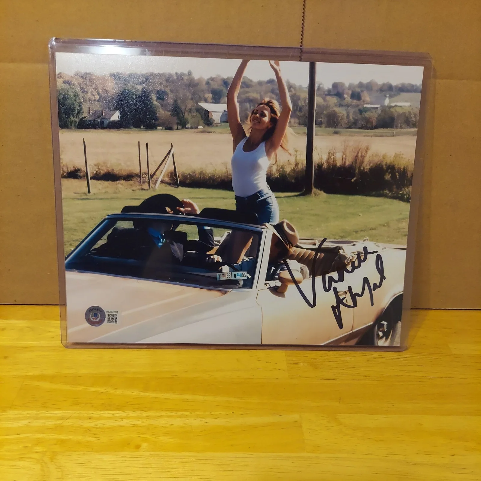 VANESSA ANGEL "Claudia" KINGPIN signed autographed 8x10s Bam Box GEEK bas, image 2