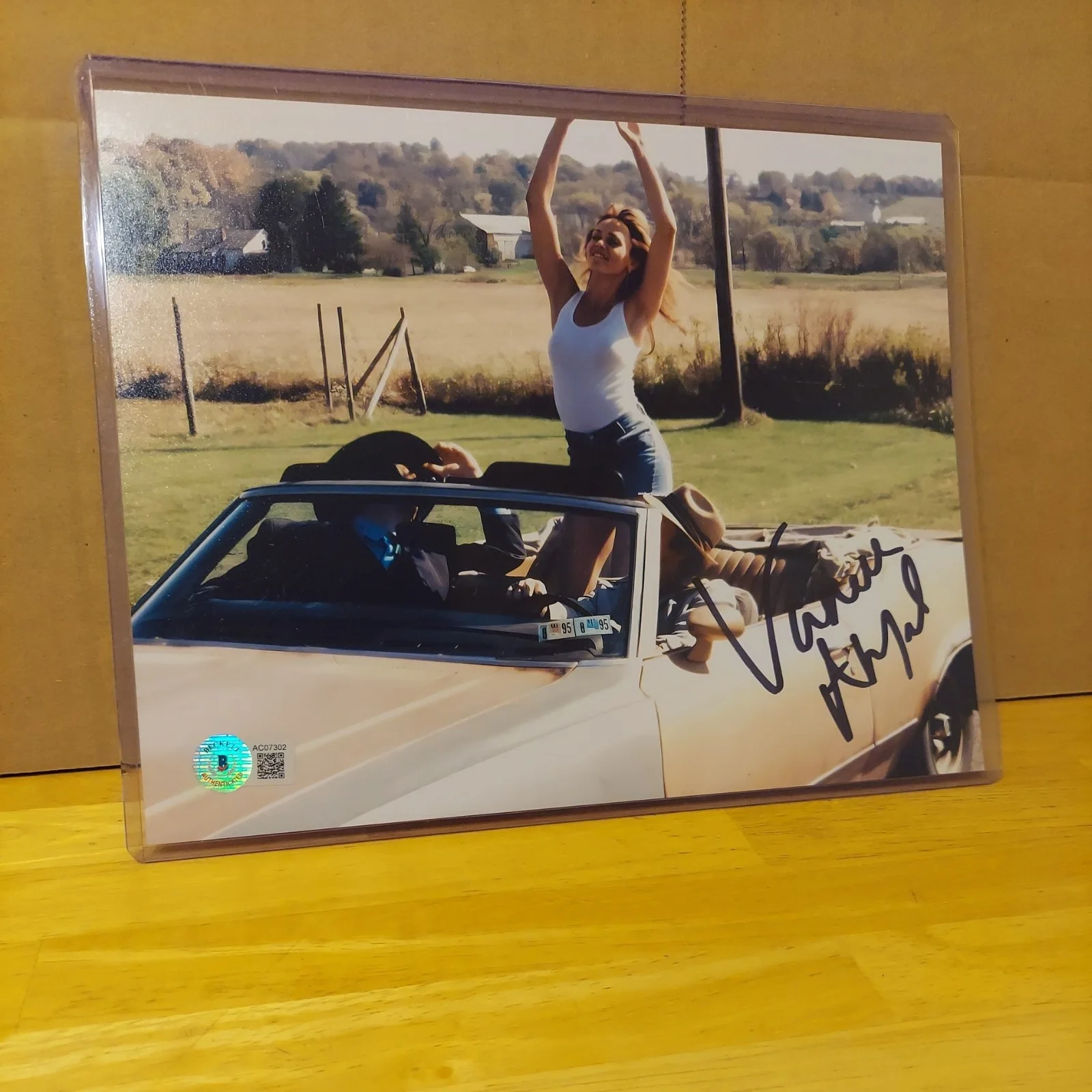 VANESSA ANGEL "Claudia" KINGPIN signed autographed 8x10s Bam Box GEEK bas, image 3