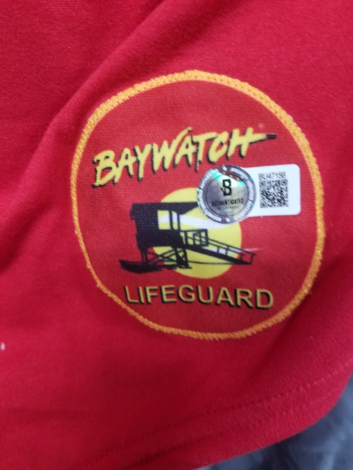 Carmen Electra Signed Baywatch Red Replica Swimsuit Large Auto Beckett Witness, изображение 3