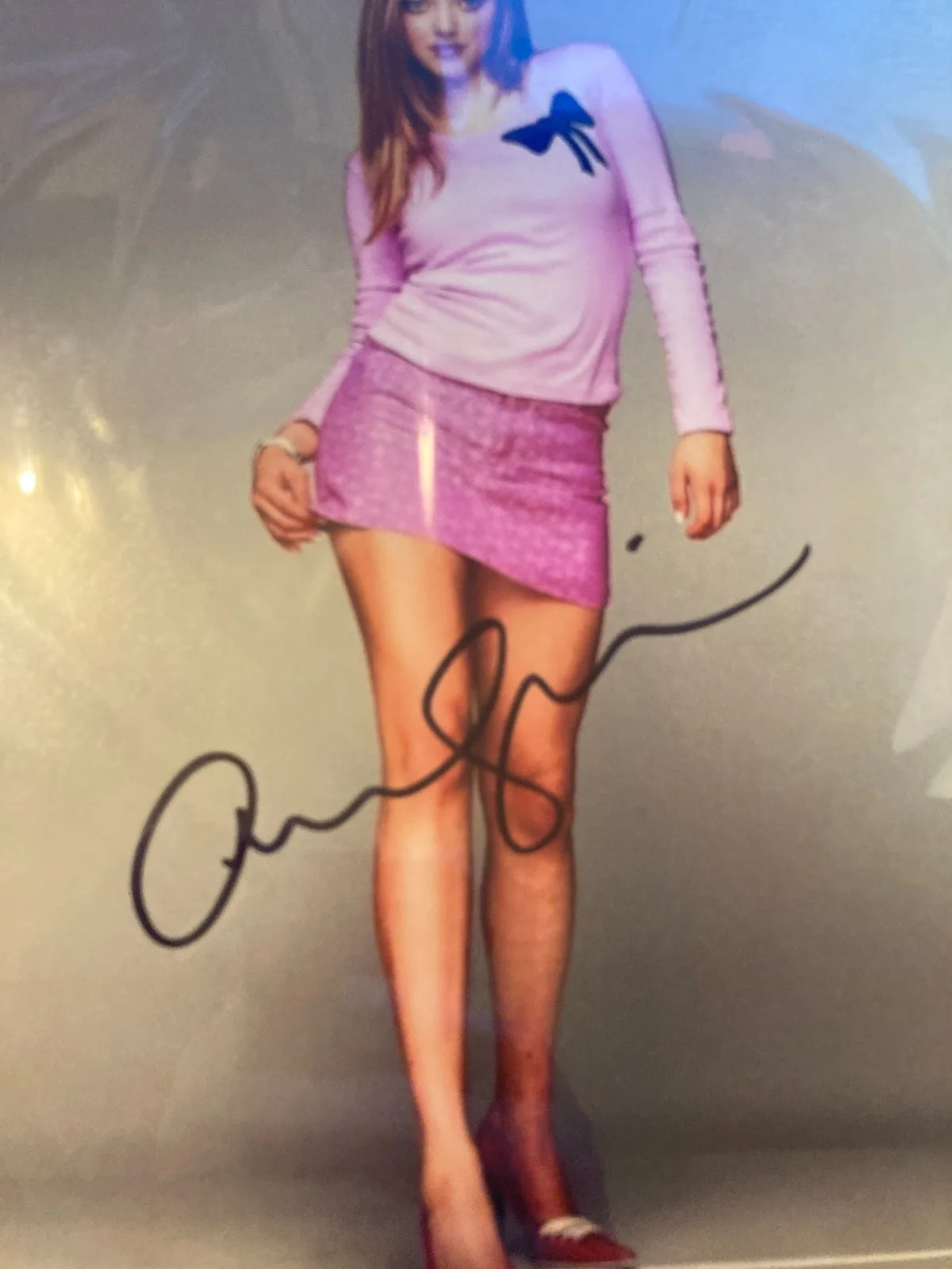 AMANDA SEYFRIED Signed 8x10 Picture with COA, image 2