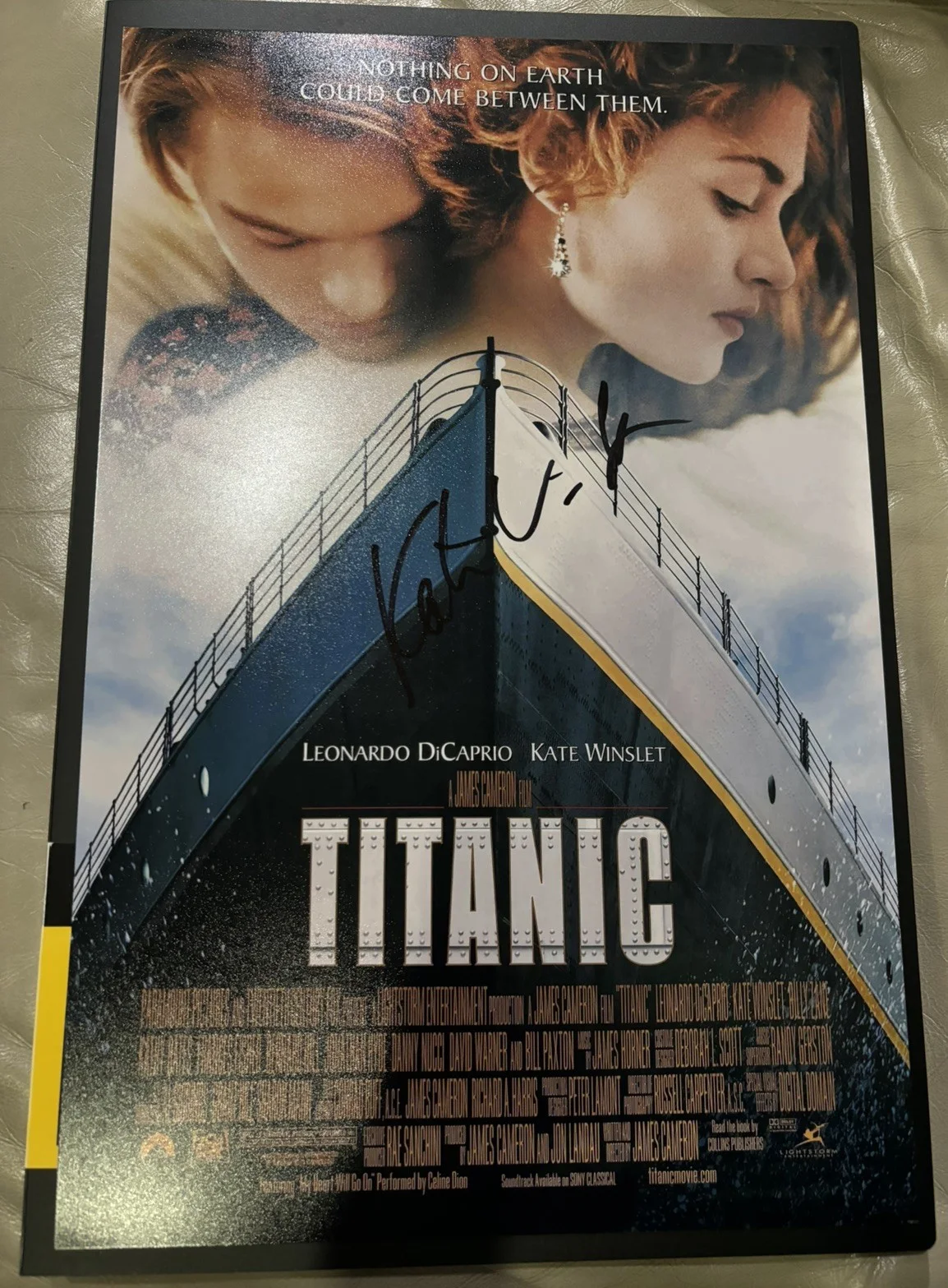 Kate Winslet — Titanic 11x17 Photo Signed by Kate Winslet With Exact Proof