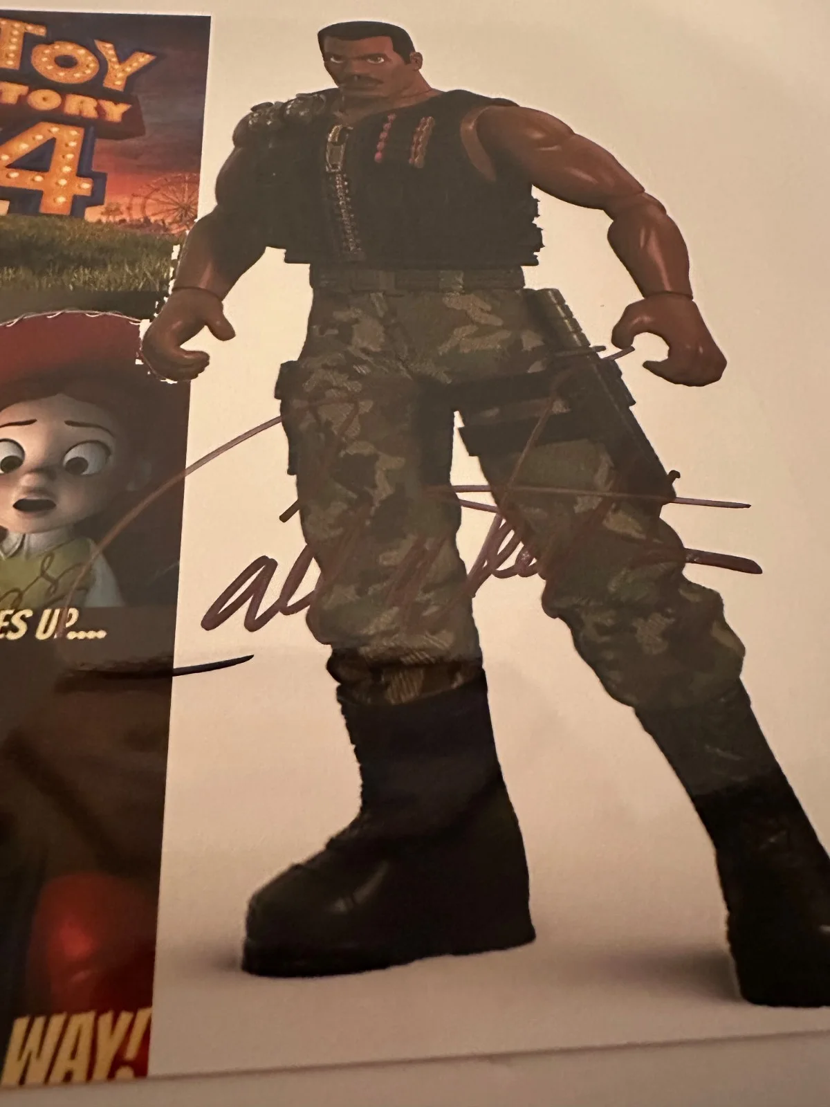 CARL WEATHERS — CARL WEATHERS TOY STORY 4 SIGNED 8X10 COA PHOTO AUTOGRAPH COMBAT CARL DISNEY, изображение 2