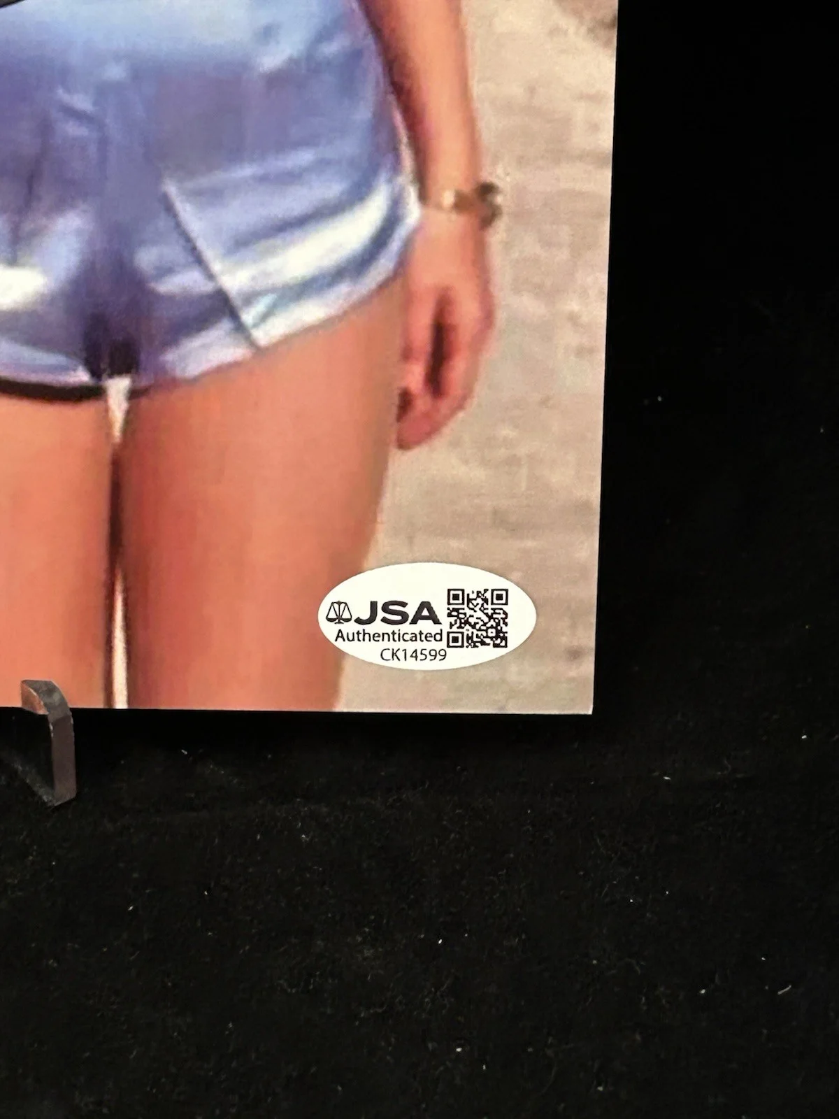 Jaclyn Smith Cheryl Ladd — Jaclyn Smith Cheryl Ladd SEXY Autographed Signed CHARLIES ANGELS 8x10 Photo JSA, изображение 4
