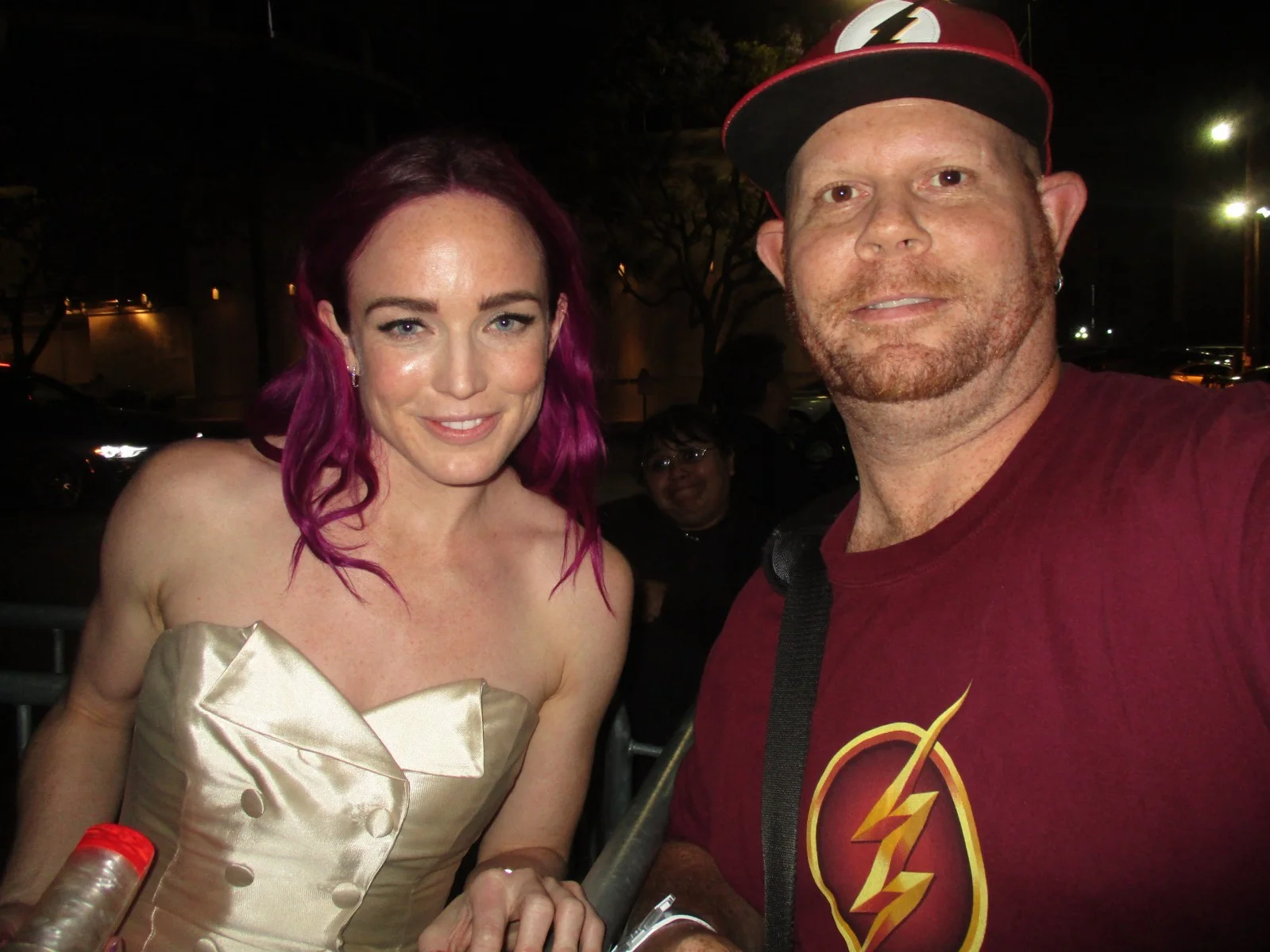 CAITY LOTZ — Caity Lotz Arrow matted signed index card with photo 11x17 #1 Sara Lance Canary, изображение 4