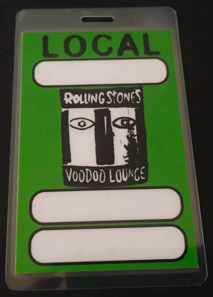 CHARLIE WATTS — RIP CHARLIE WATTS ROLLING STONES DRUMS SIGNED AUTOGRAPH VOODOO LOUNGE TOUR PASS, изображение 3