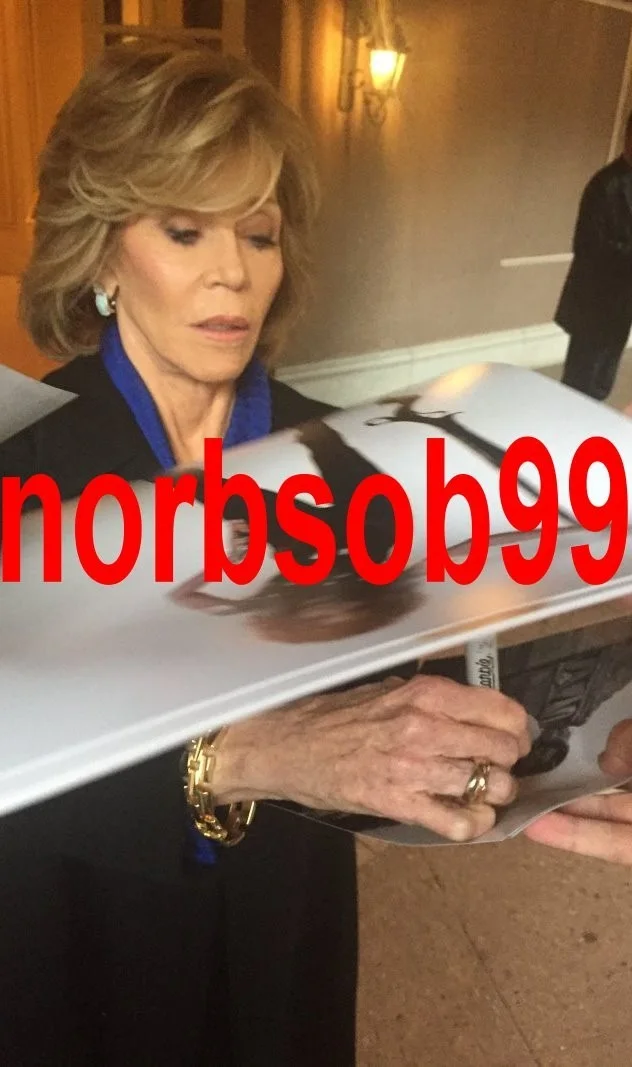 JANE FONDA SIGNED MUGSHOT BARBARELLA 8x10 PHOTO w/PROOF & AUTOGRAPH COA ACOA, image 2