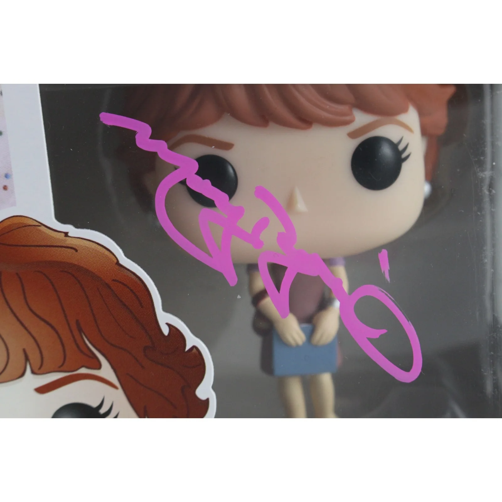 Molly Ringwald Autographed Sixteen Candles Funko Pop! 137 Samantha Beckett 53802, изображение 2