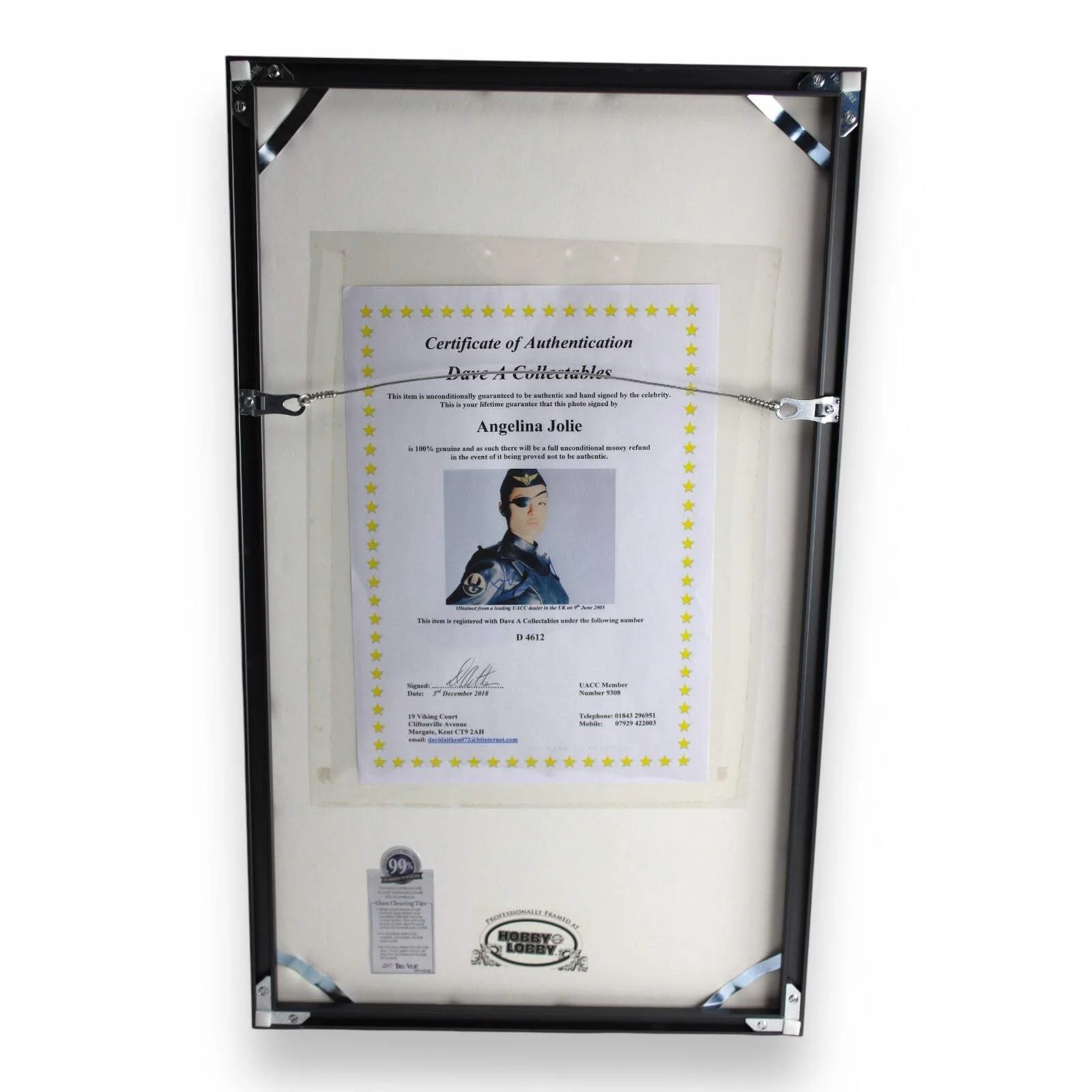Angelina Jolie — Angelina Jolie Dual-Signed Framed Photographs - Tomb Raider & Sky Captain (COA), изображение 4