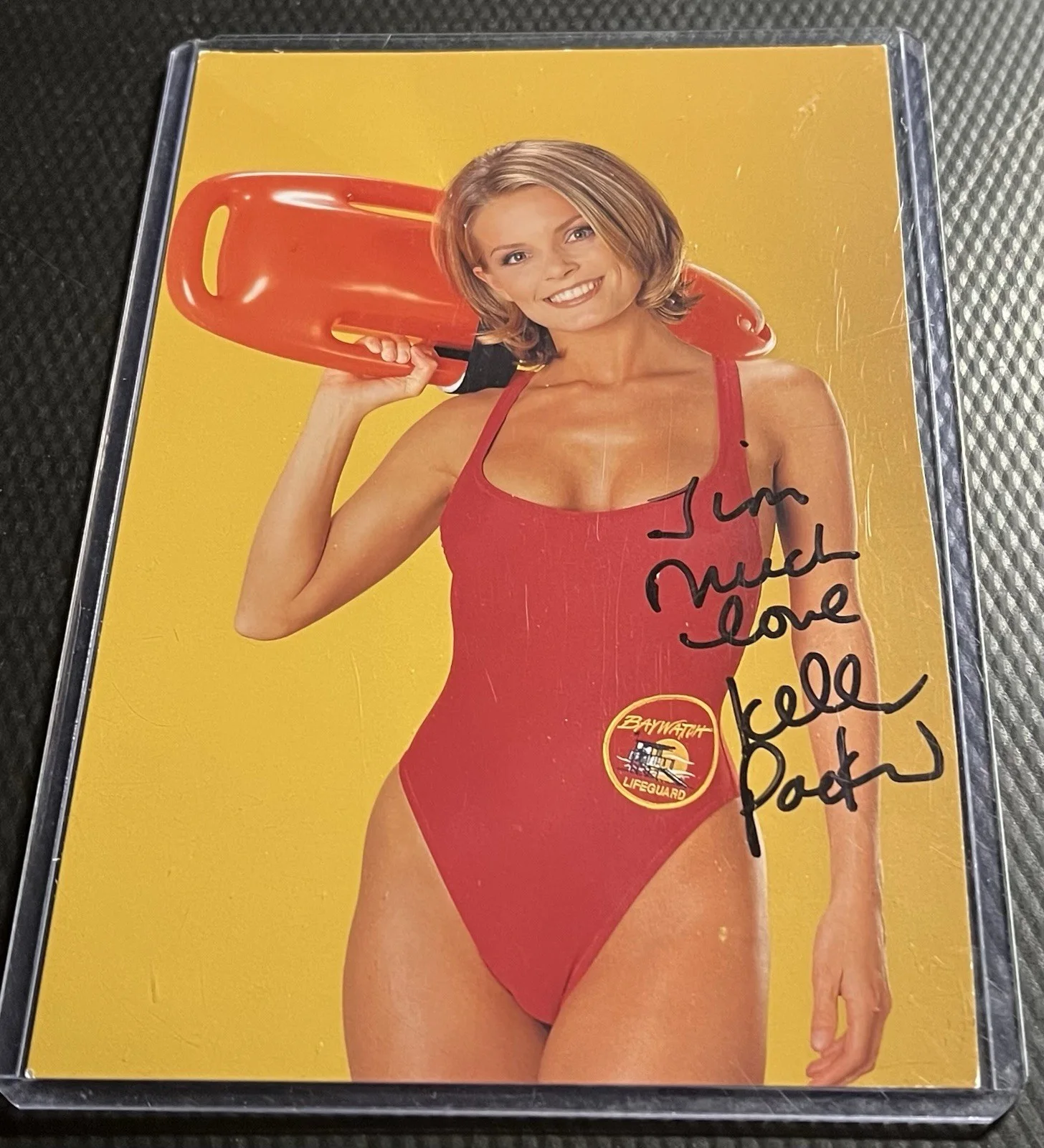 Baywatch April Giminski aka Kelly Packard Signed 4x6 Photo w/ COA & Top Loader, image 3
