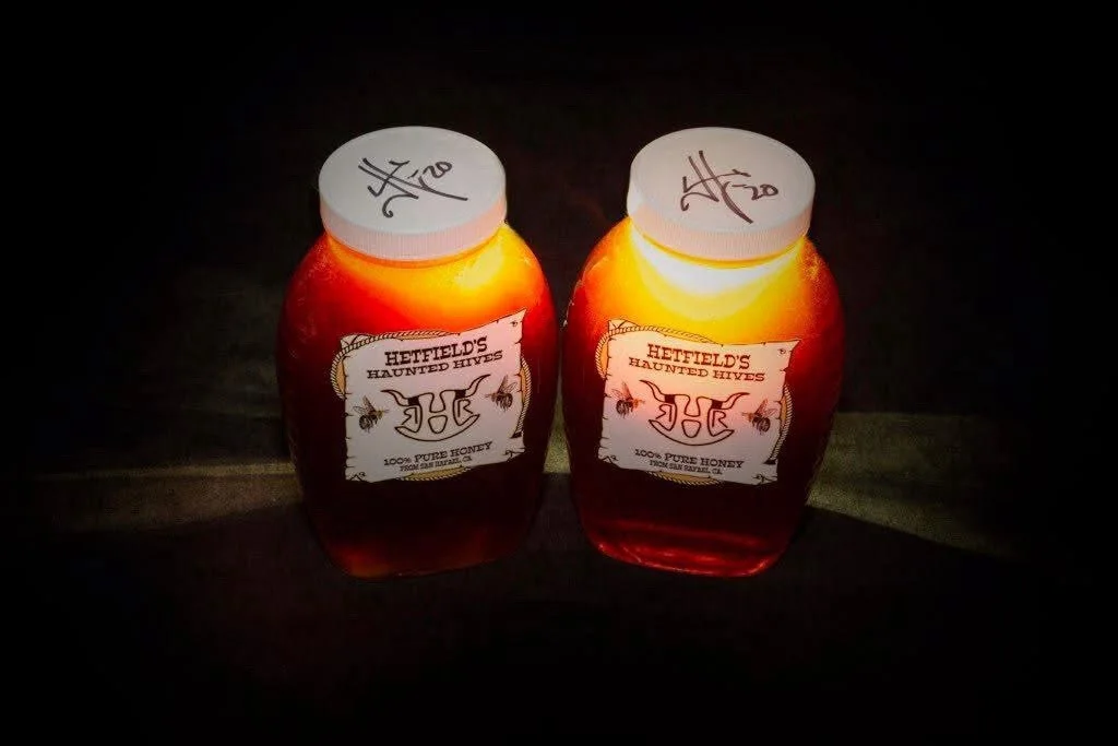 Autographed Metallica James Hetfield’s Honey Haunted Hives Sealed AWMH 2020, изображение 2