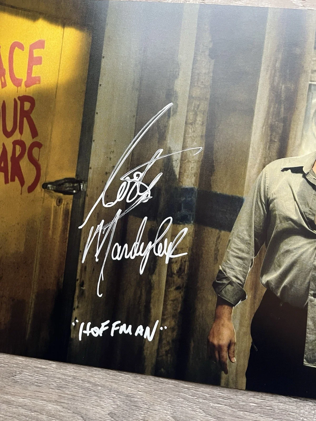 Costas Mandylor — Costas Mandylor Signed Saw 11x14 Photo JSA COA Detective Hoffman Jigsaw Horror, image 5