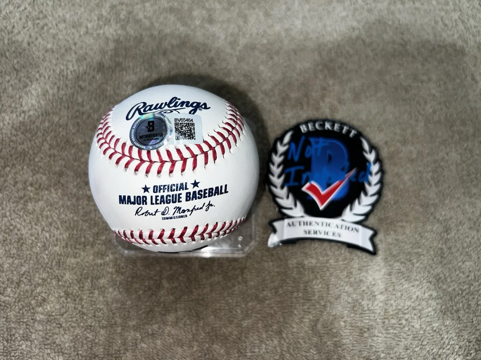 Jesse Eisenberg Signed Official Major League Baseball Hollywood Star Beckett, image 2