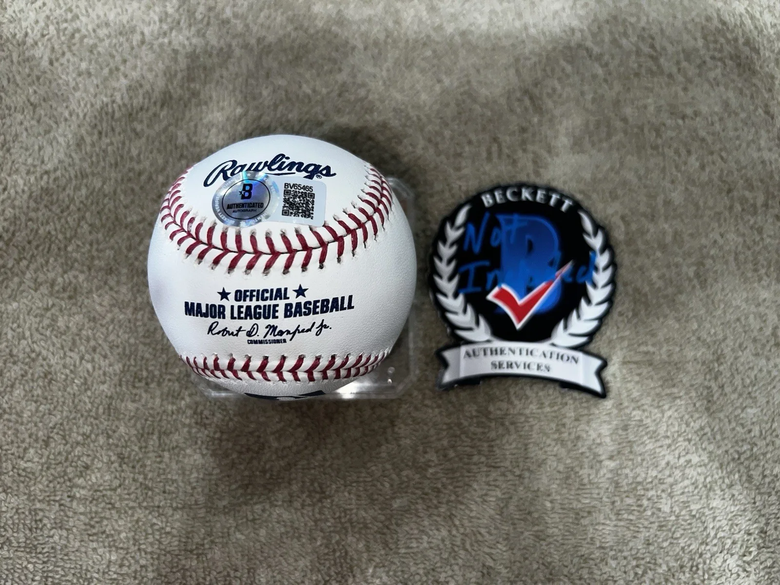 Jesse Eisenberg Signed Official Major League Baseball Hollywood Star Beckett #2, image 2