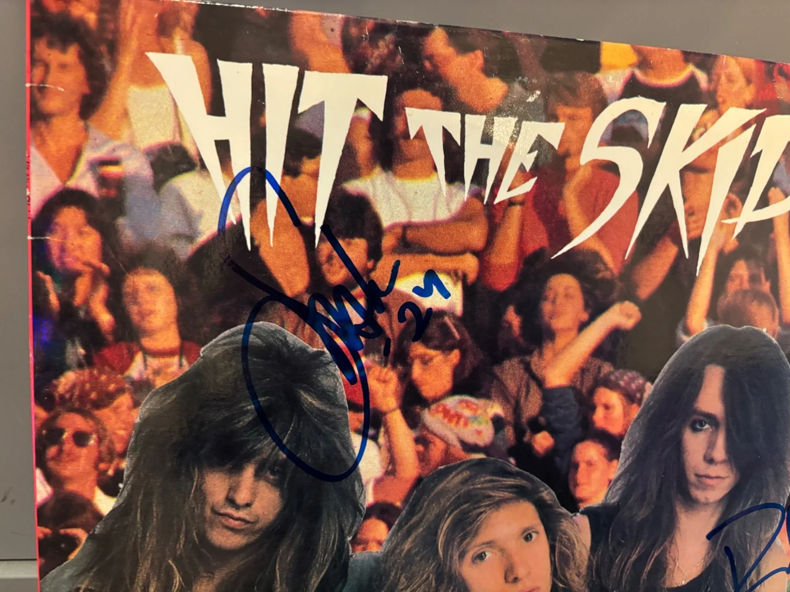 SKID ROW SIGNED AUTOGRAPHED LP VINYL HIT THE SKIDS X4 RARE SEBASTIAN BACH SNAKE, изображение 3