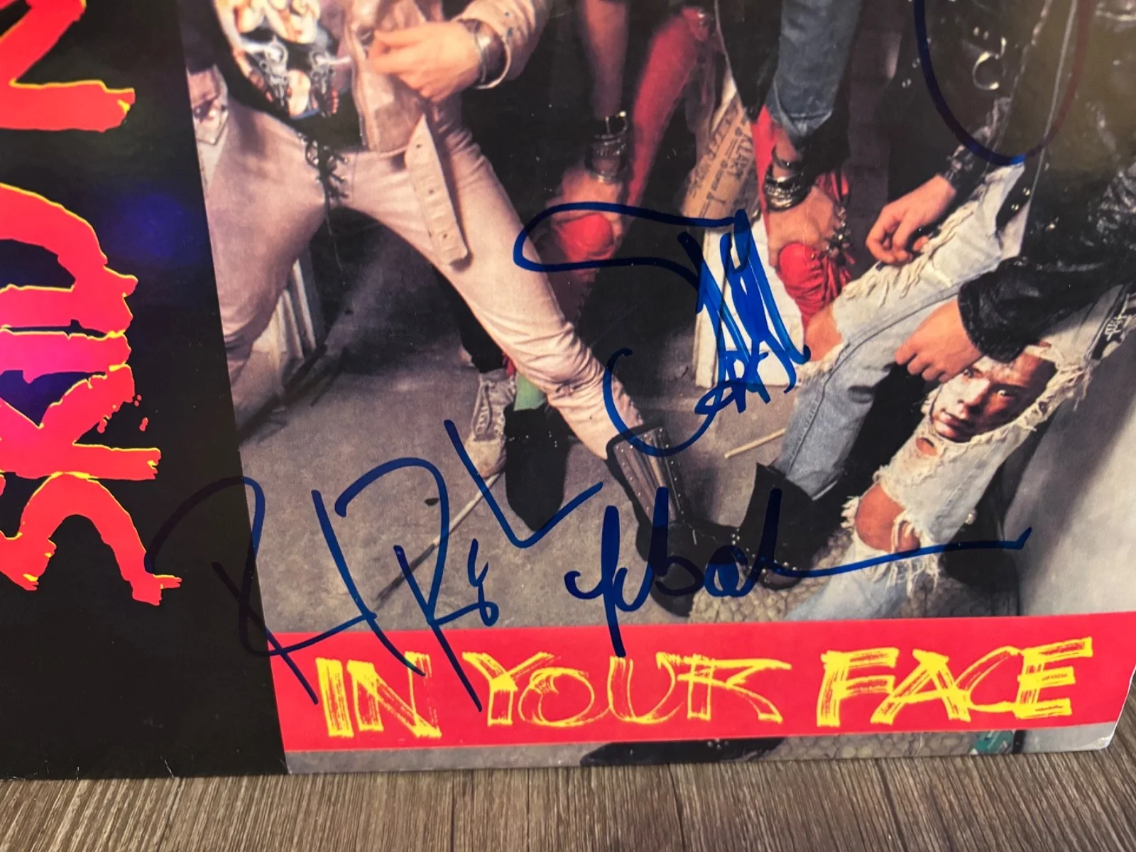 SKID ROW SIGNED AUTOGRAPHED LP VINYL IN YOUR FACE X4 RARE SEBASTIAN BACH SNAKE, изображение 2