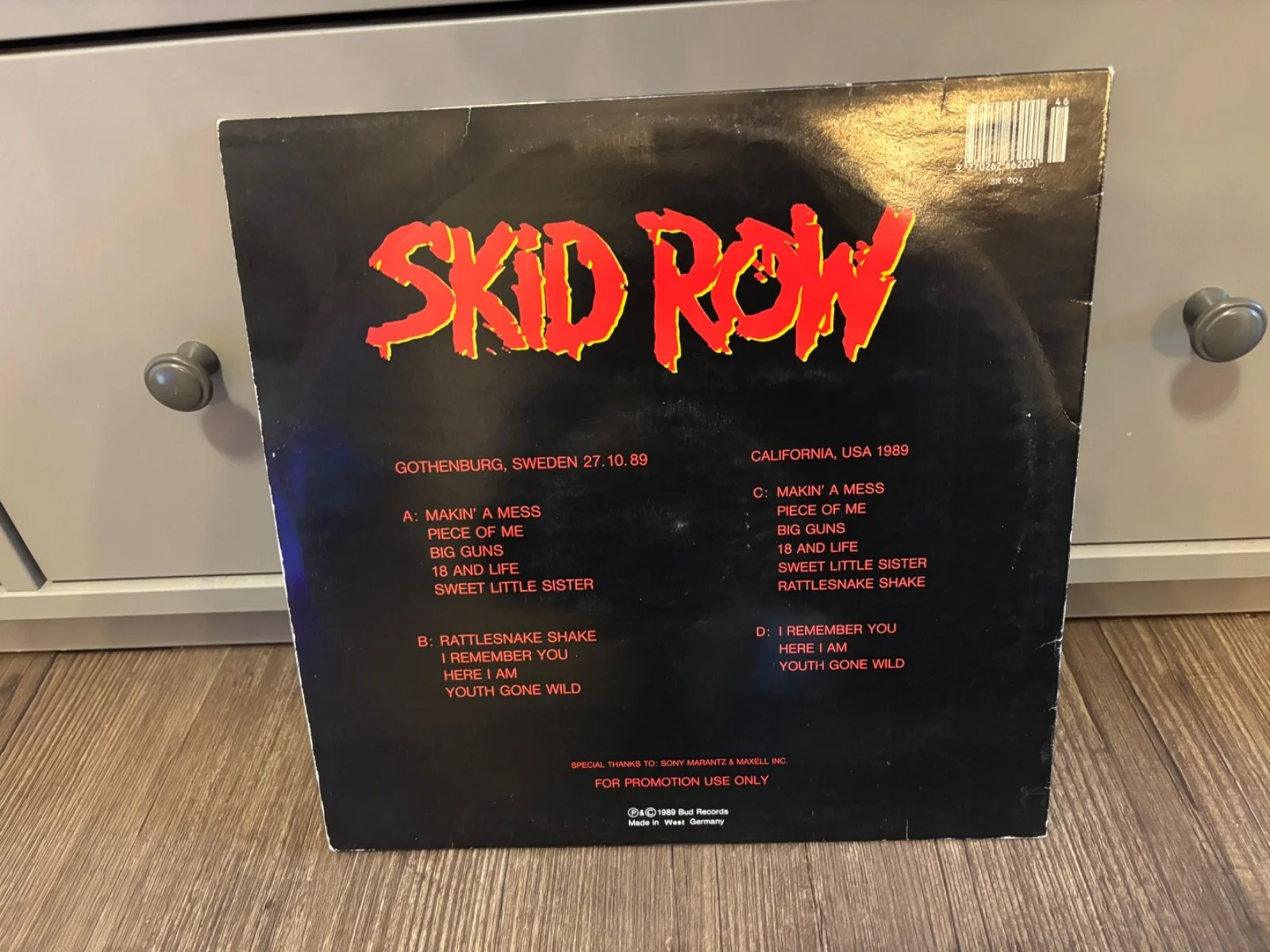 SKID ROW SIGNED AUTOGRAPHED LP VINYL IN YOUR FACE X4 RARE SEBASTIAN BACH SNAKE, изображение 4