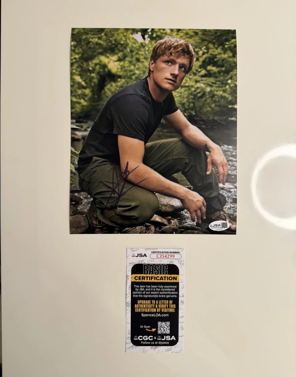 Josh Hutcherson — Josh Hutcherson Actor Autographed 8x10 Photo Hunger Games Rare JSA COA